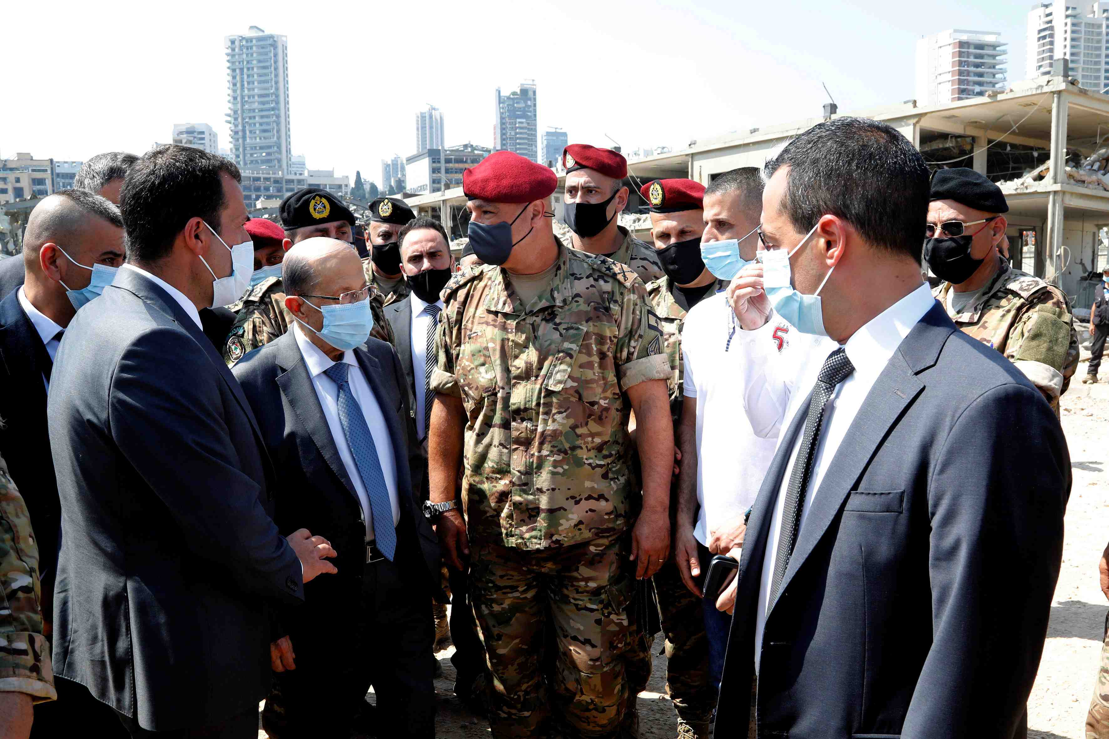 Beyrouth en etat de choc, le bilan de l'explosion depasse 100 morts