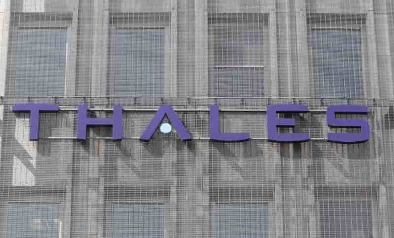 Thales pret a poursuivre les acquisitions ciblees