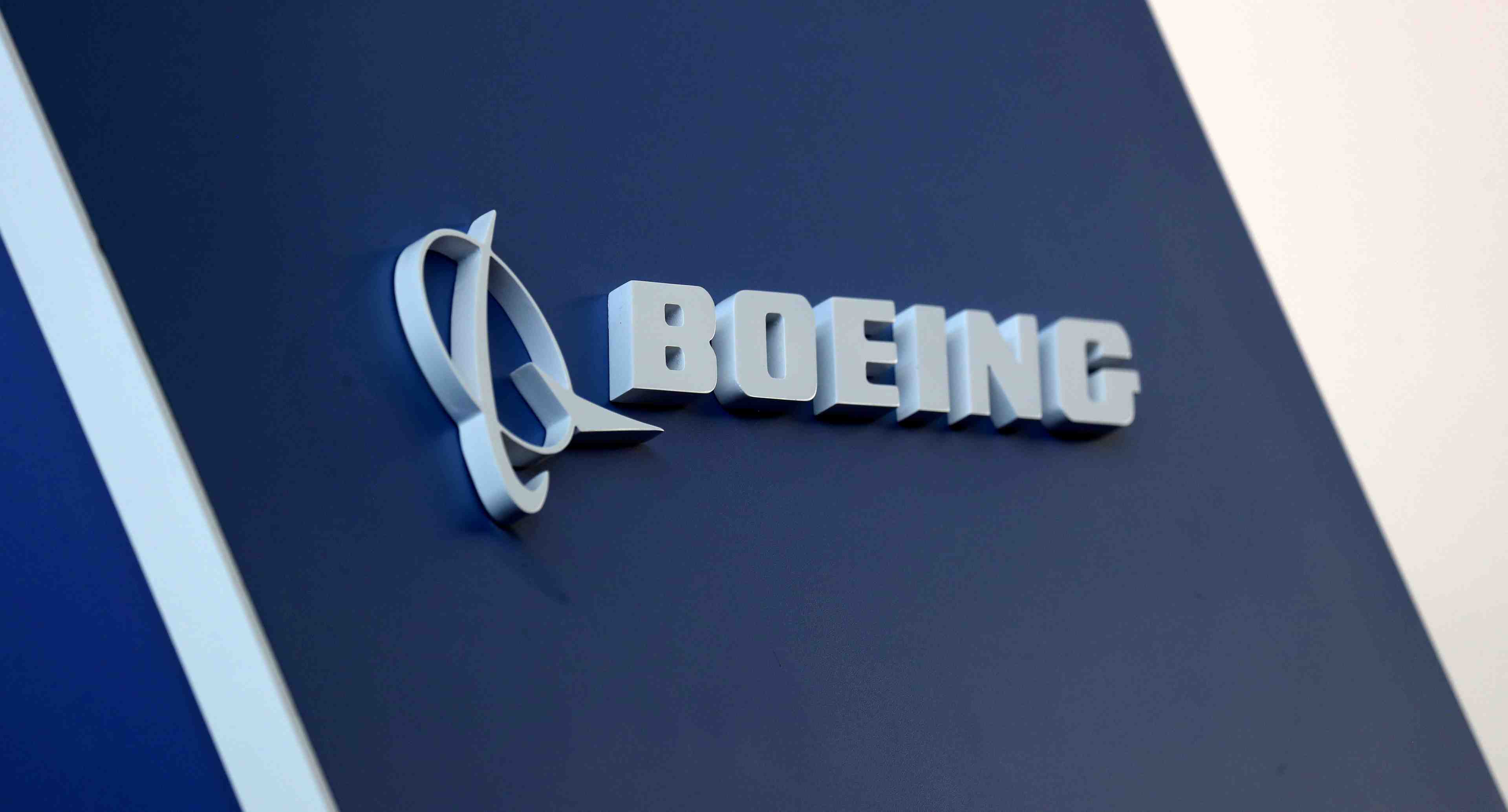 Boeing: perte reduite au t1 grace a la hausse des livraisons