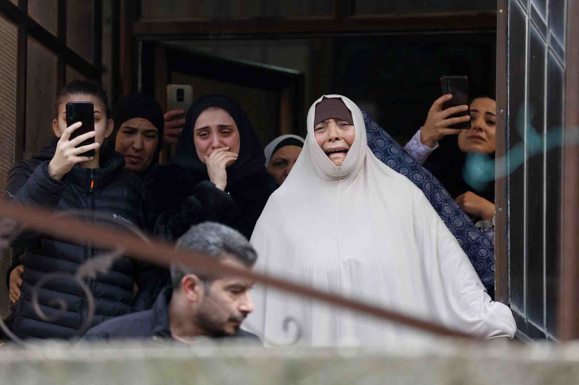 Funerailles d'un palestinien tue lors d'un raid israelien, pres de ramallah
