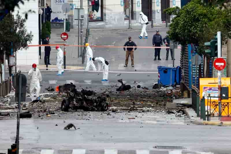 Un groupe anarchiste revendique l'attentat du 10 avril à Athènes