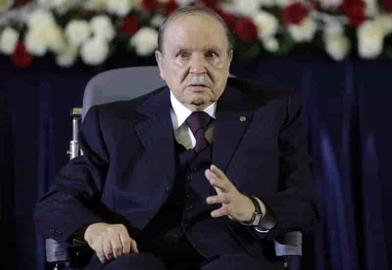 Bouteflika est sorti de la clinique et a décollé pour Alger