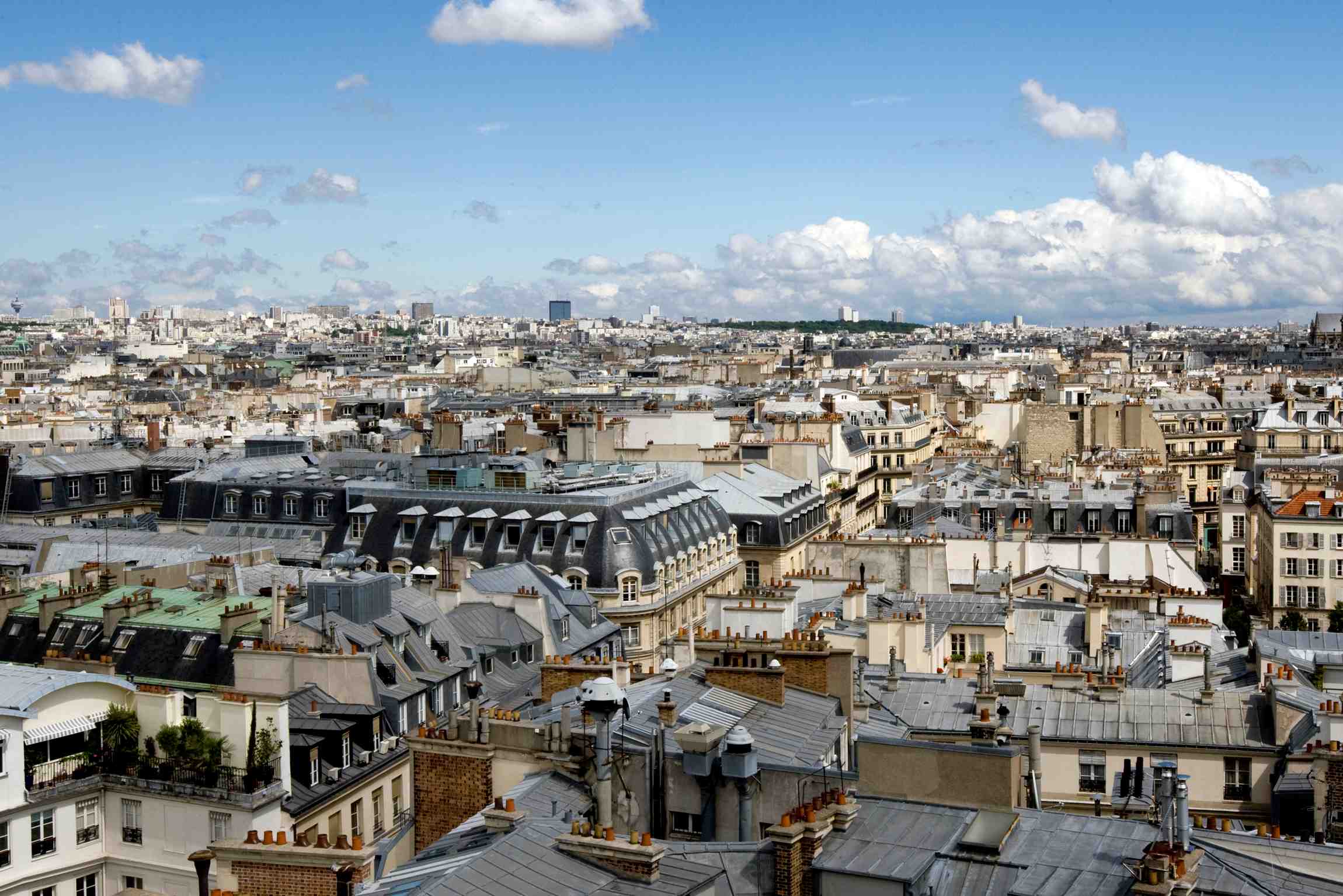 Paris Immobilier toits ville logement hausse des prix des loyers des ventes