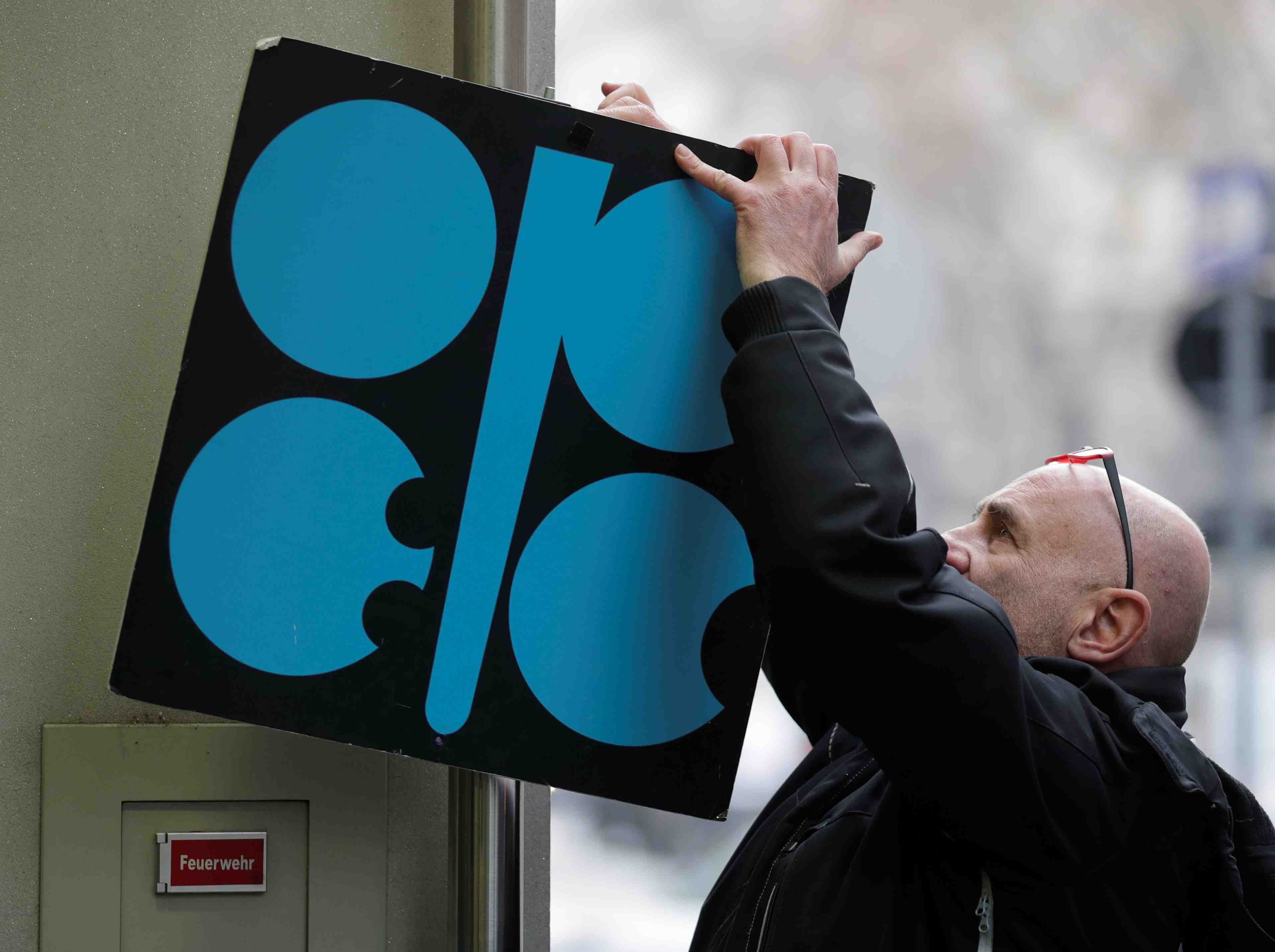 L'opep: le marche petrolier sera reequilibre d'ici fin 2018