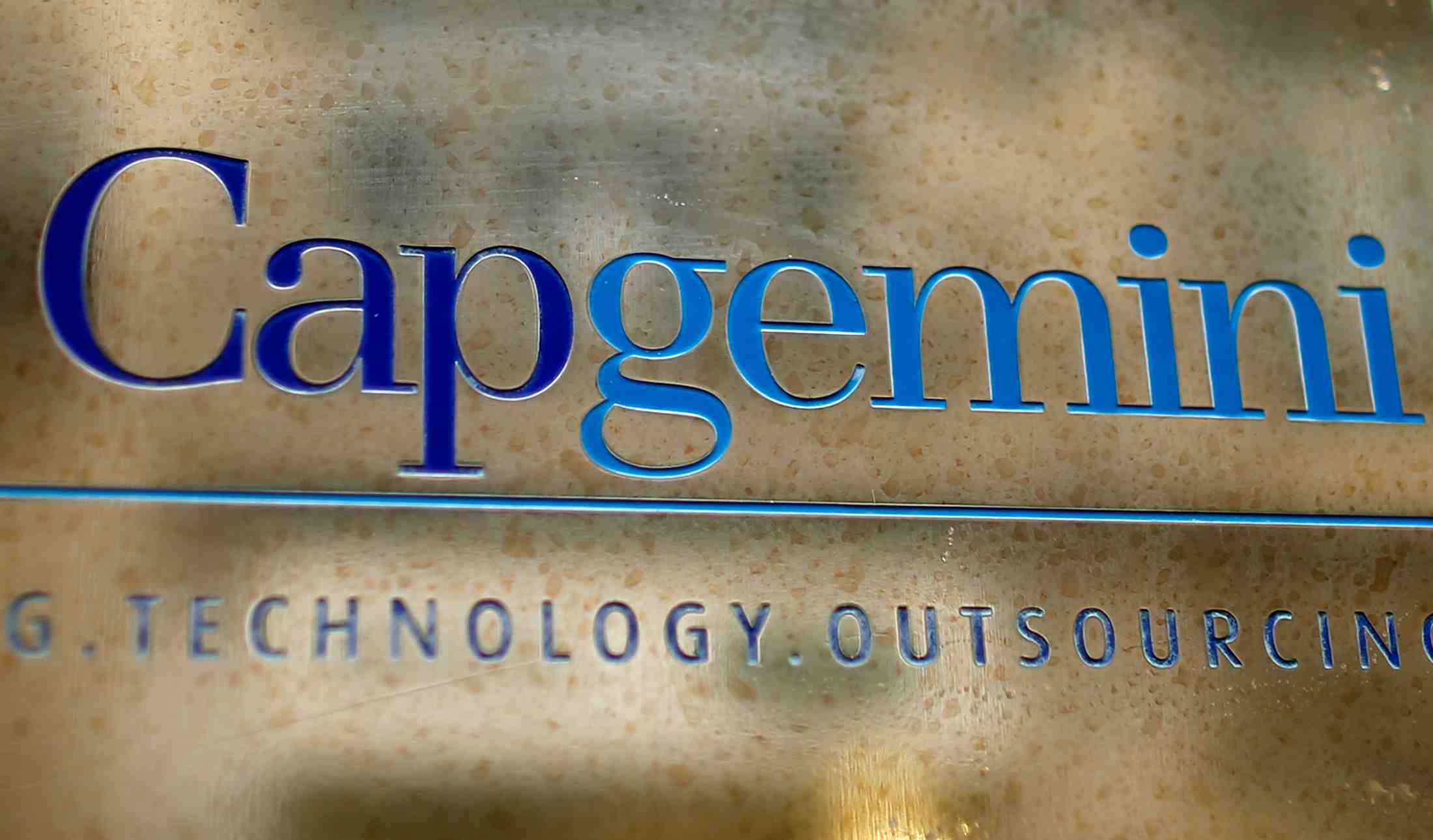 Elliott n'apportera pas ses titres altran a capgemini