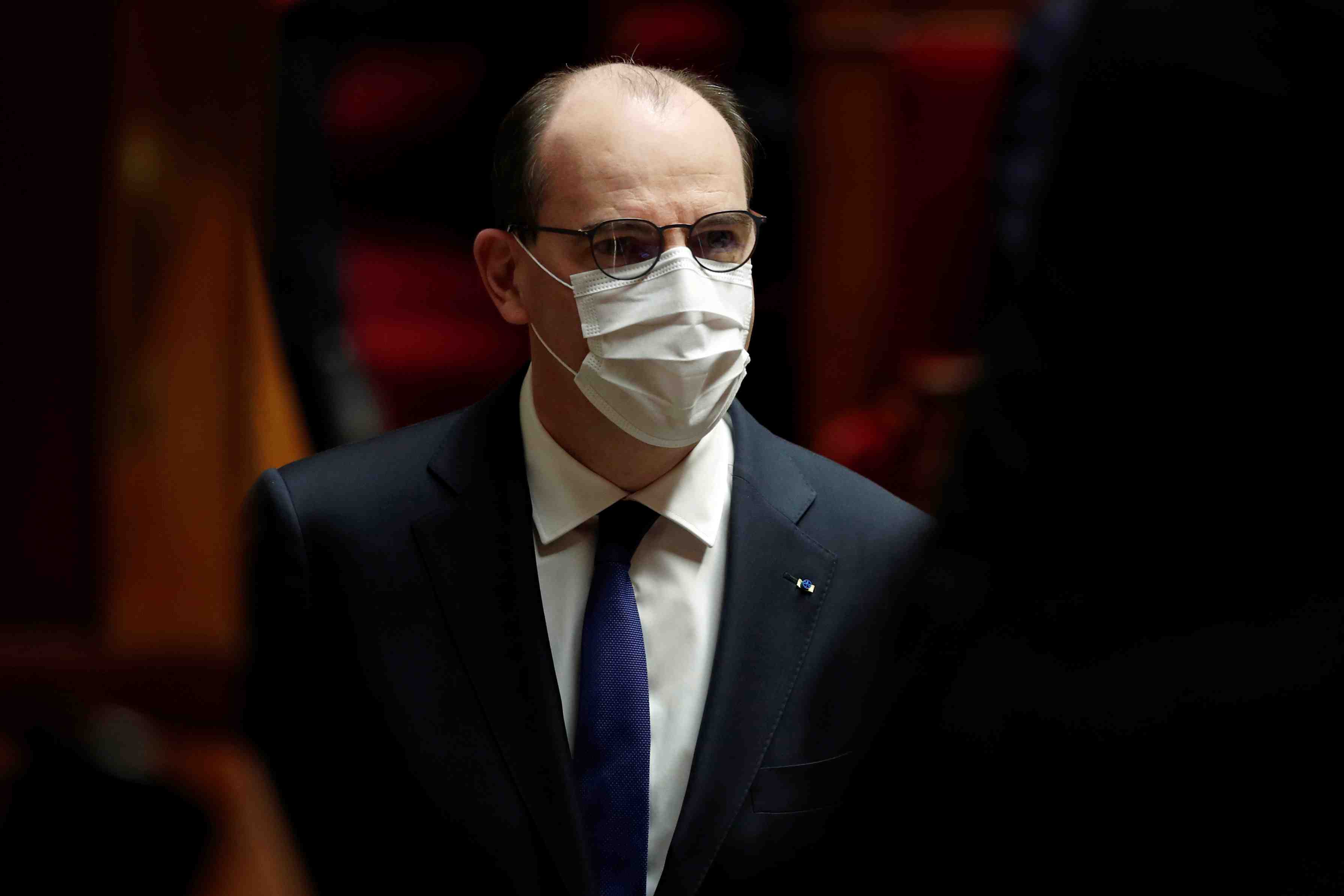 Castex accuse le pen de recuperer politiquement la tribune des generaux