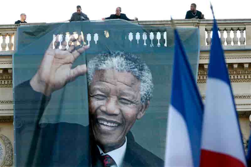 Hommage de la France à Nelson Mandela