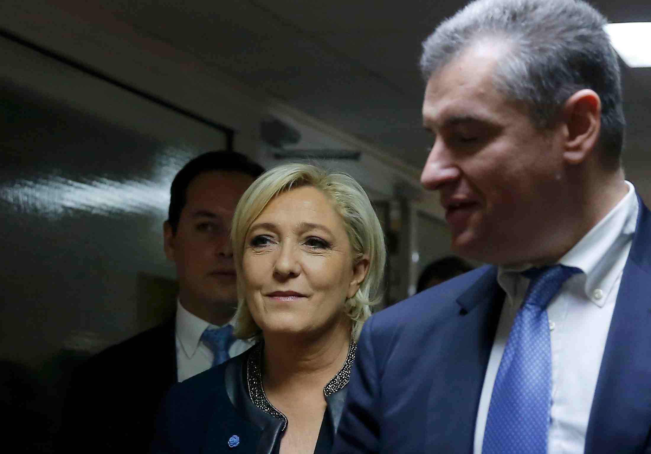 Poutine rencontre marine le pen a moscou
