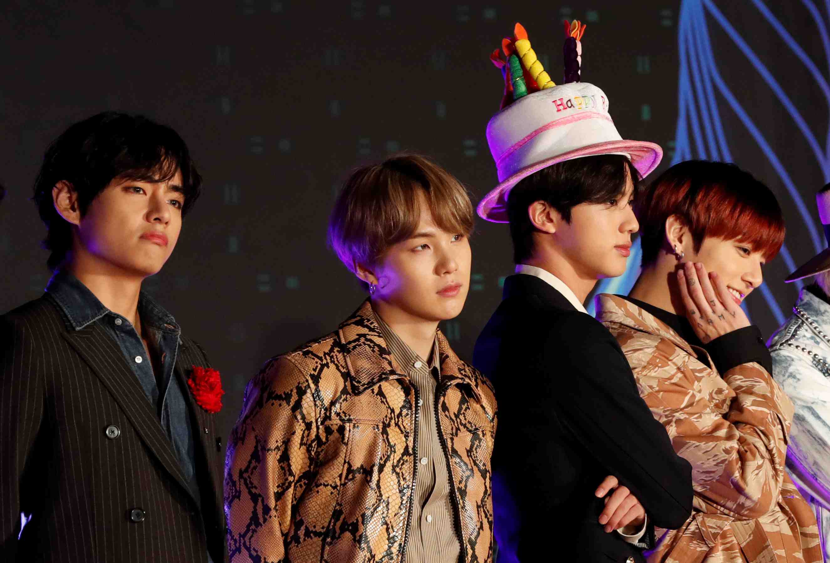 Le groupe de k-pop bts donne un million de dollars a "black lives matter"