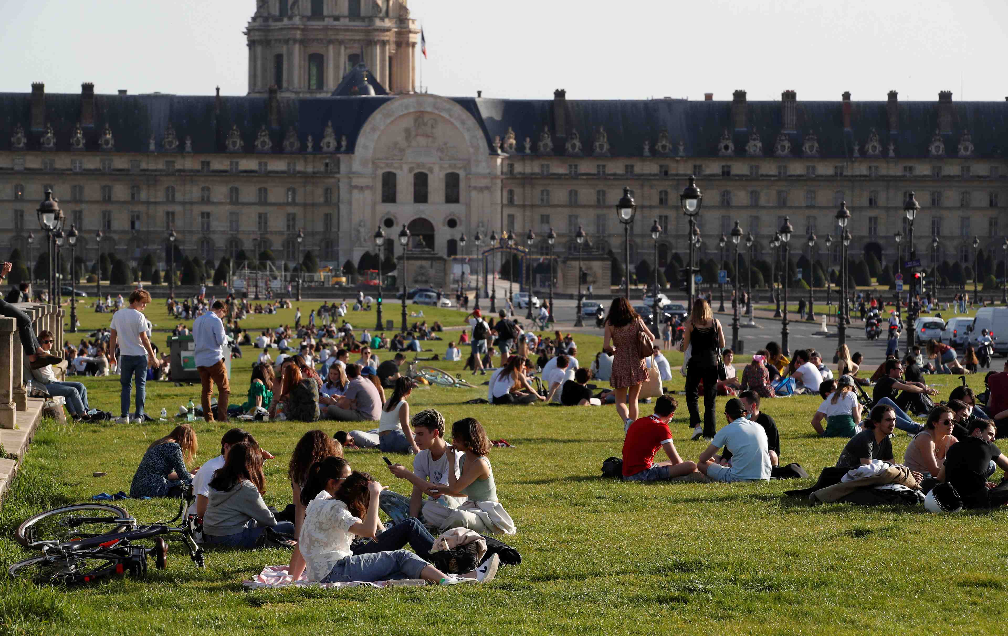 Coronavirus: levee des restrictions de deplacement a 10 km le 3 mai en france