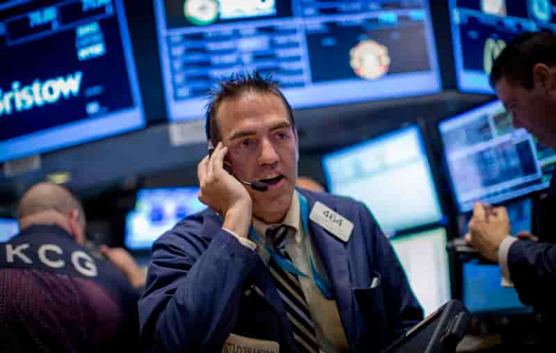 Wall Street ouvre en hausse sur un nouveau record du S&P