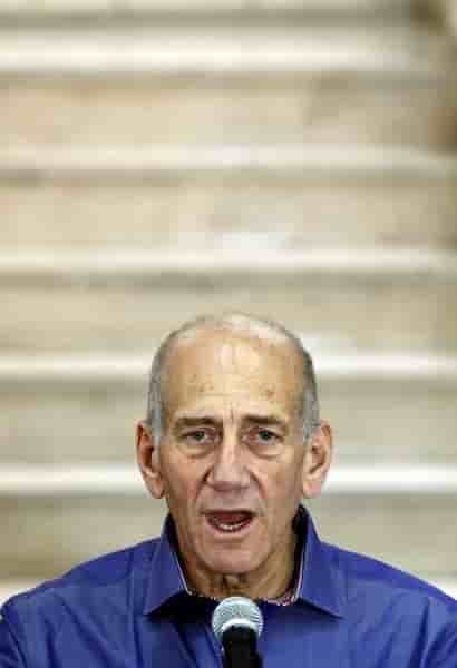 L'ex-Premier ministre Ehud Olmert reconnu coupable de corruption