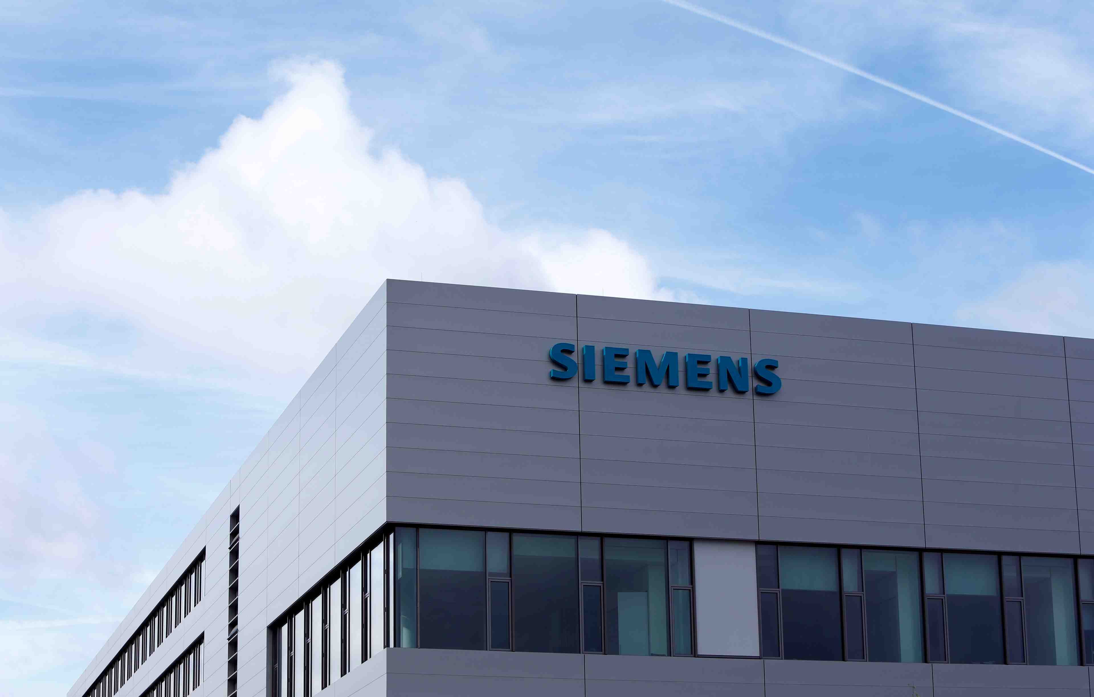 Siemens entrevoit une annee difficile malgre un 4e trimestre au-dessus des attentes