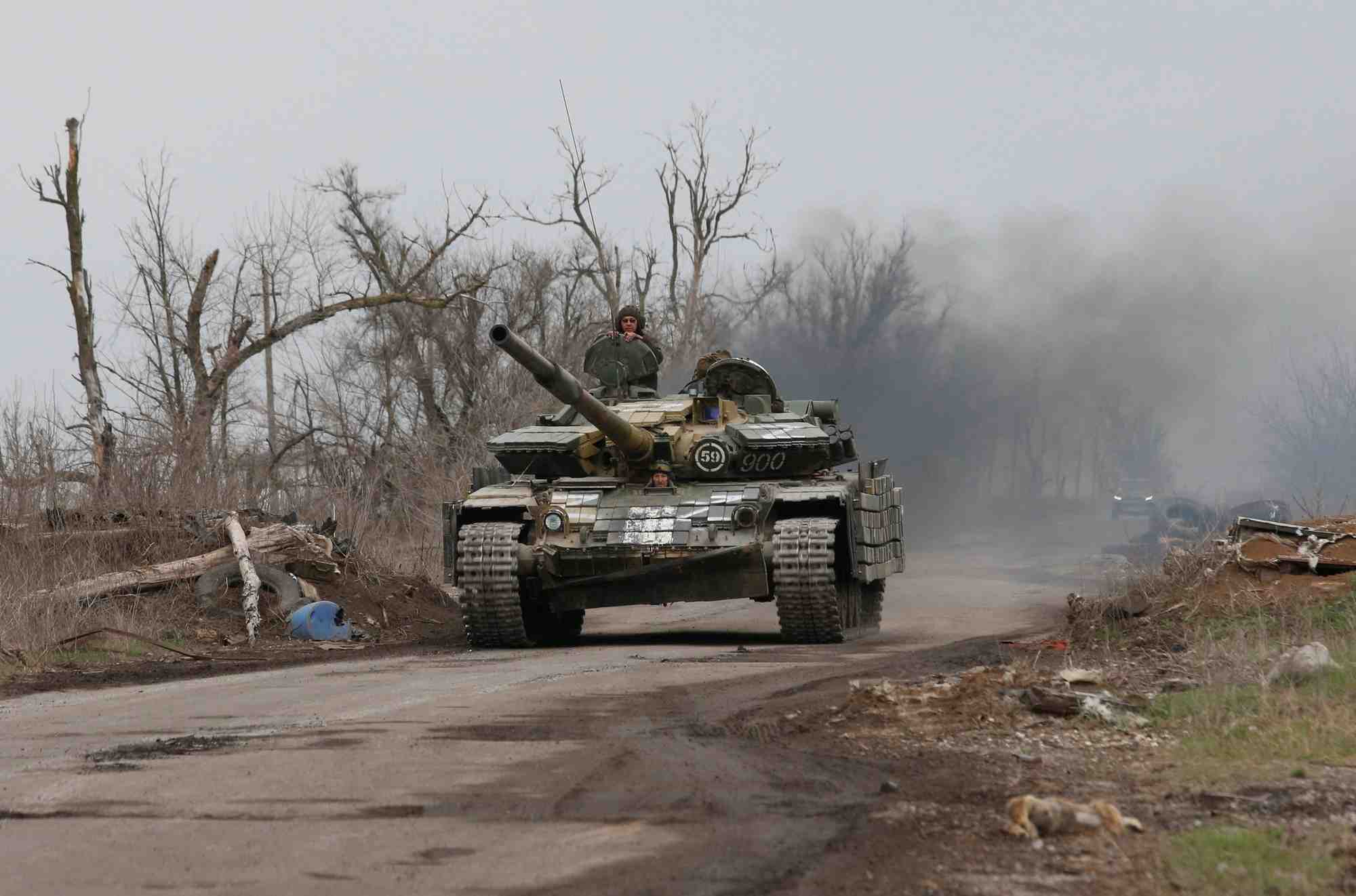 Moscou affirme qu'un millier de soldats ukrainiens se sont rendus a marioupol