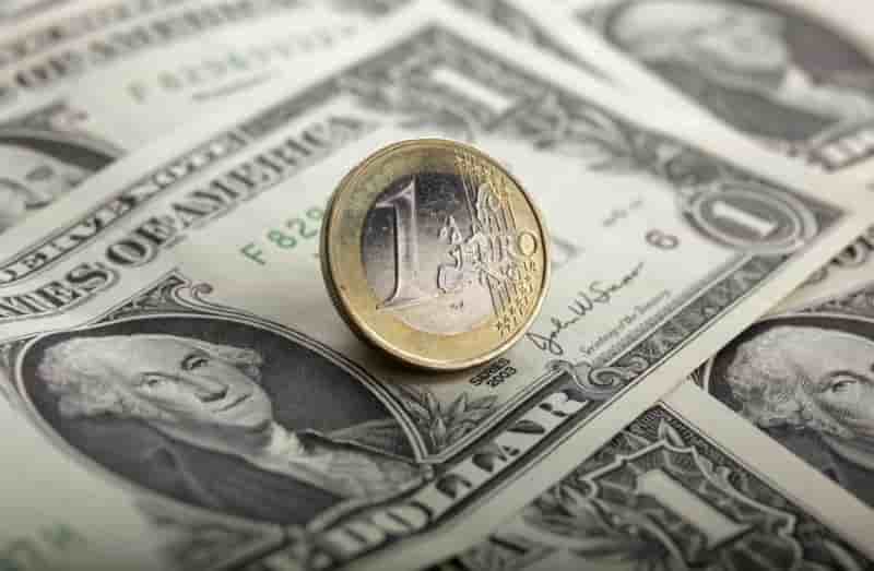 De grandes banques ne croient plus a la parite euro/dollar