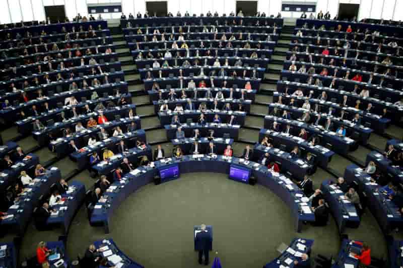 Feu vert du parlement europeen a la poursuite du plan juncker