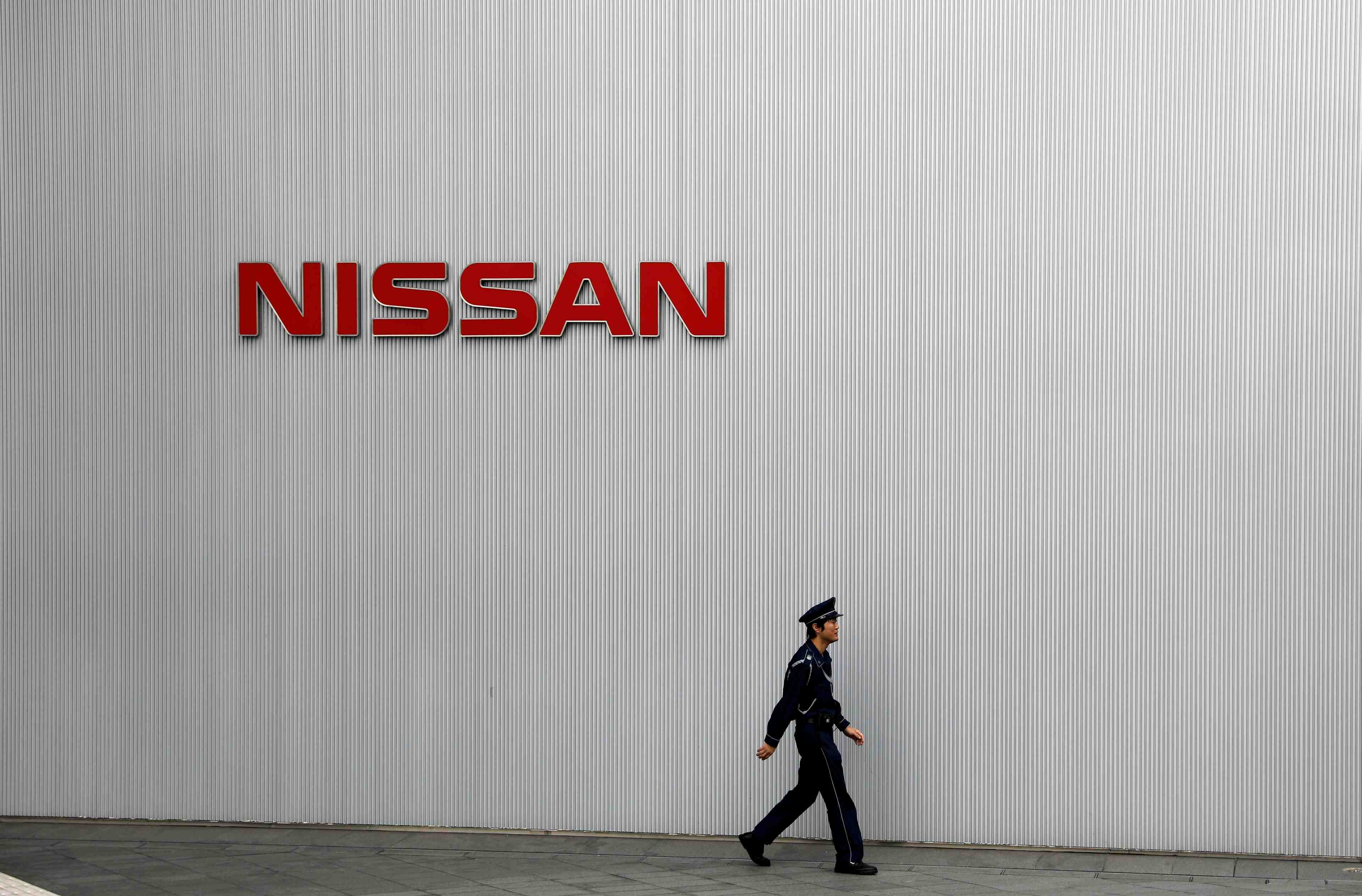 Paris n'a pas connaissance des details du dossier de nissan