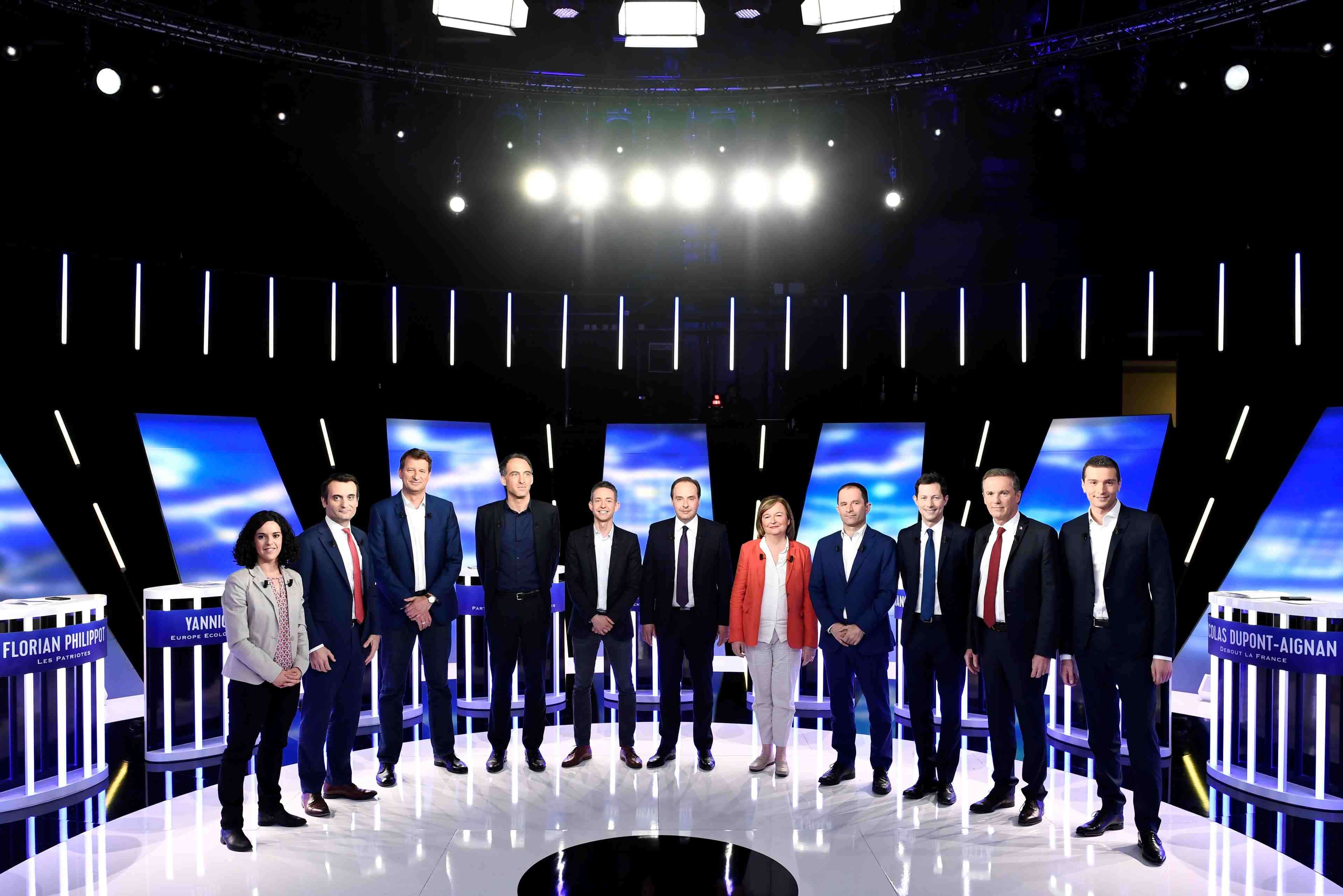 Les candidats s'adressent aux jeunes tentes par l'abstention