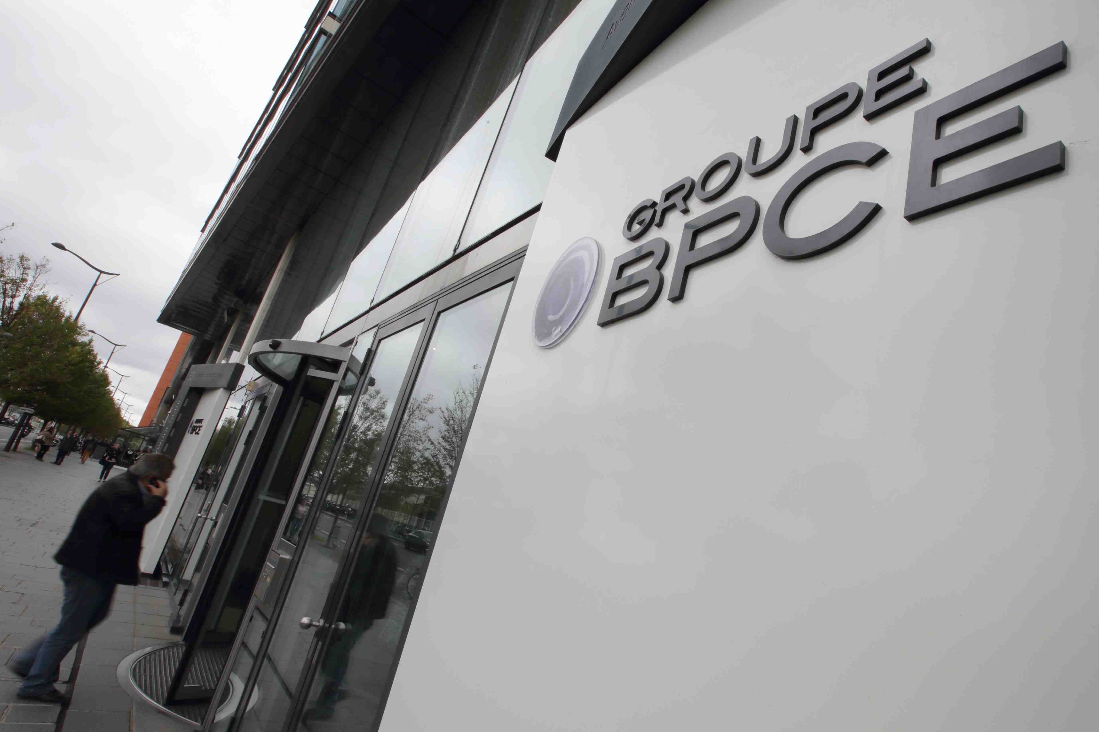 Bpce va lancer une offre de rachat des minoritaires de natixis