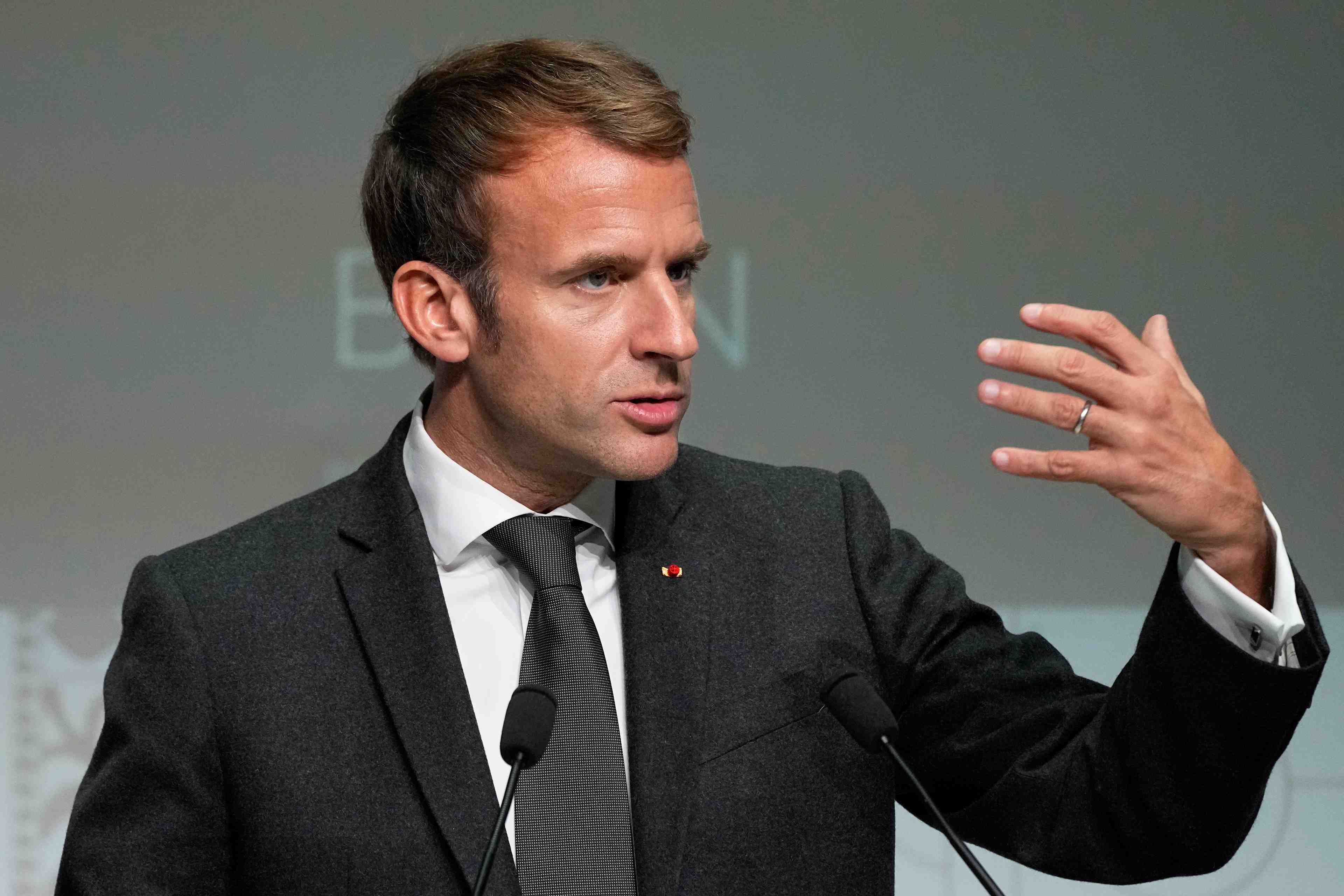 Pour macron, la stabilite des prix de l'energie est necessaire