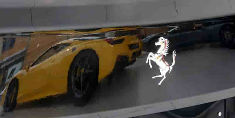 Ferrari, prudent pour 2016, sanctionne en bourse