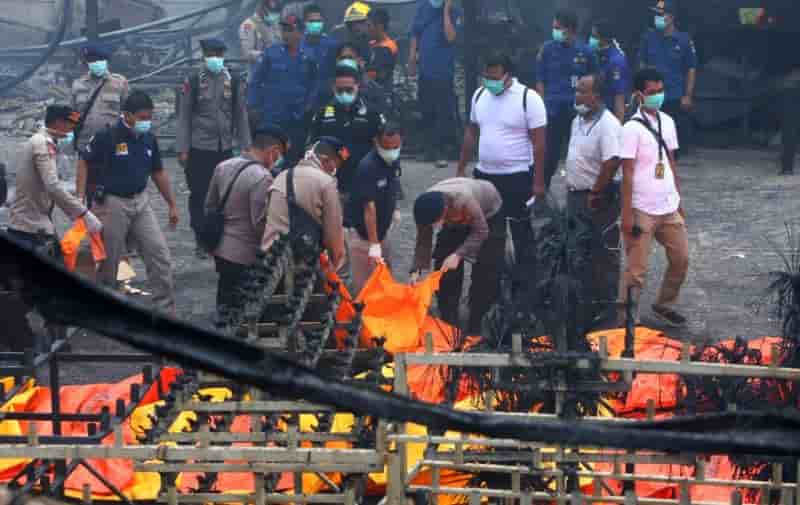 Explosion dans une usine de feux d'artifice a djakarta, 47 morts