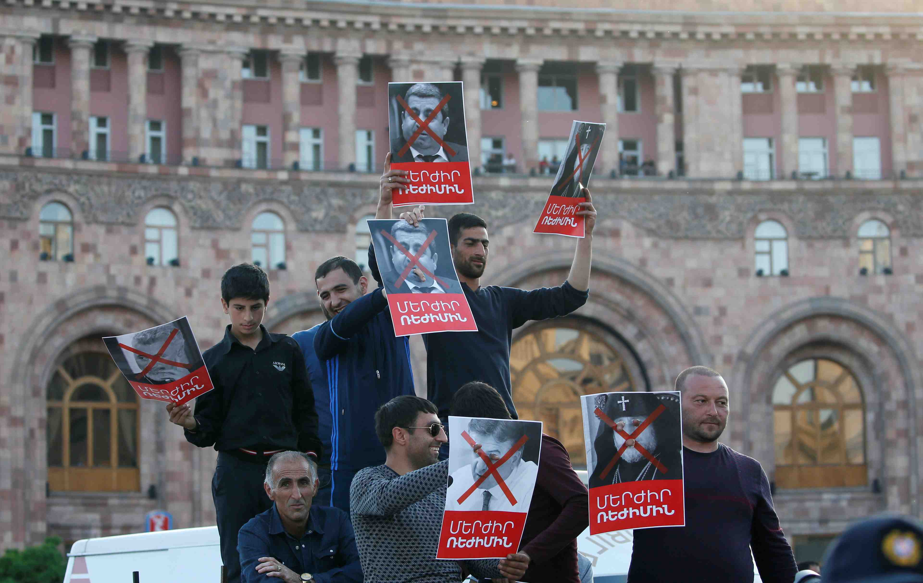 Le parlement armenien elira un premier ministre le 1er mai