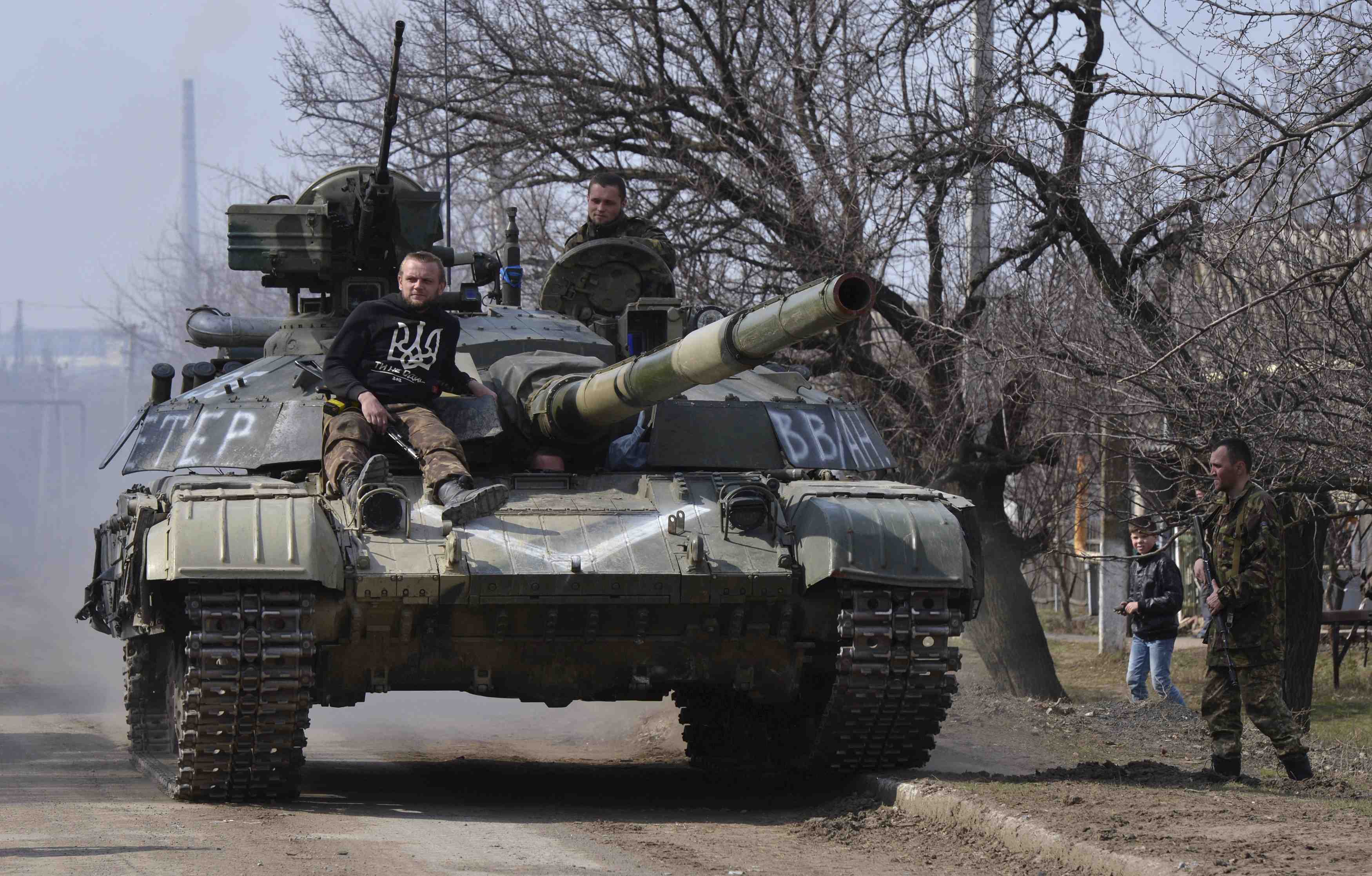 L'armee ukrainienne et les rebelles s'accusent mutuellement de violer le cessez-le-feu