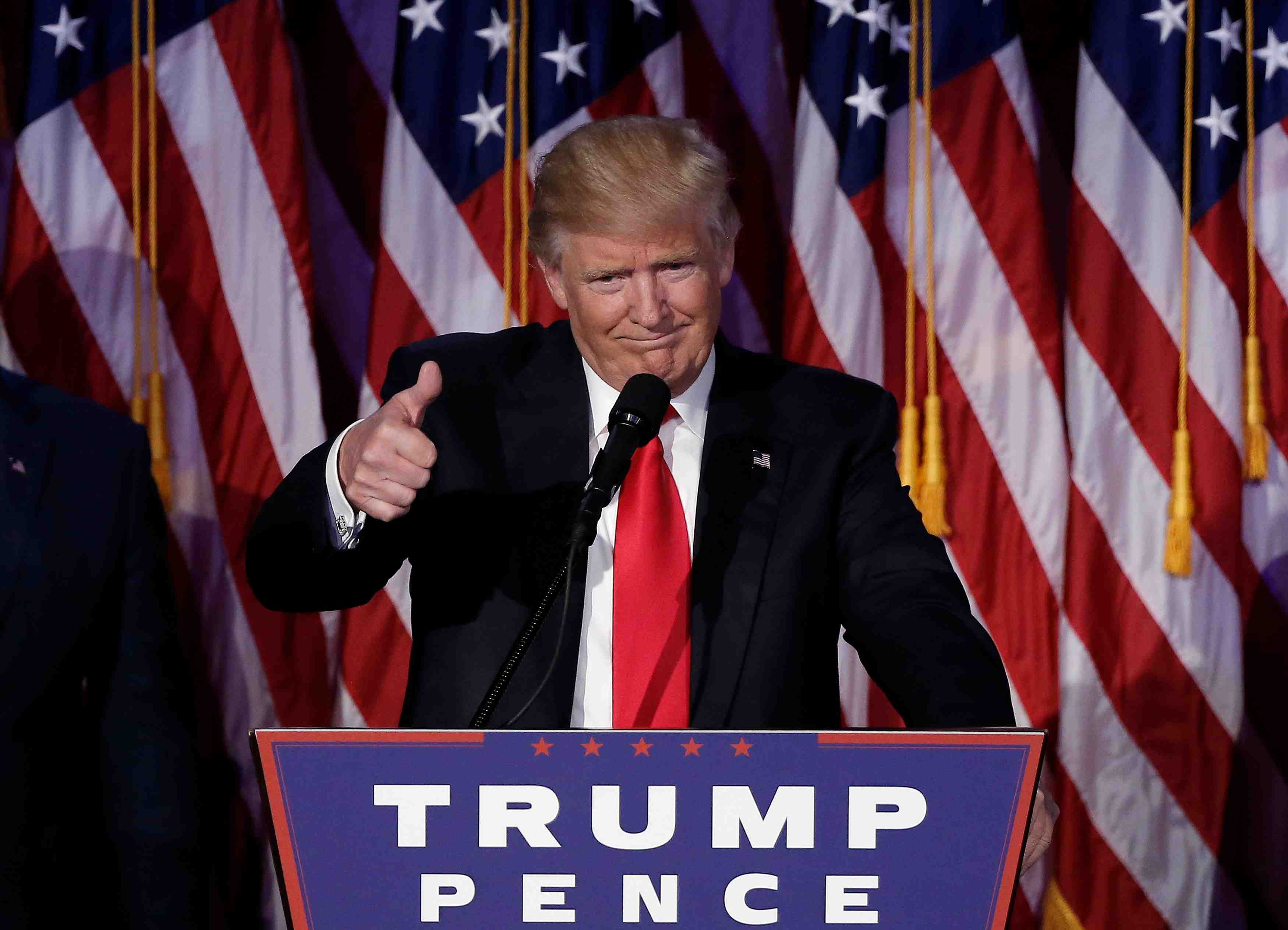 Trump, le milliardaire contre les elites