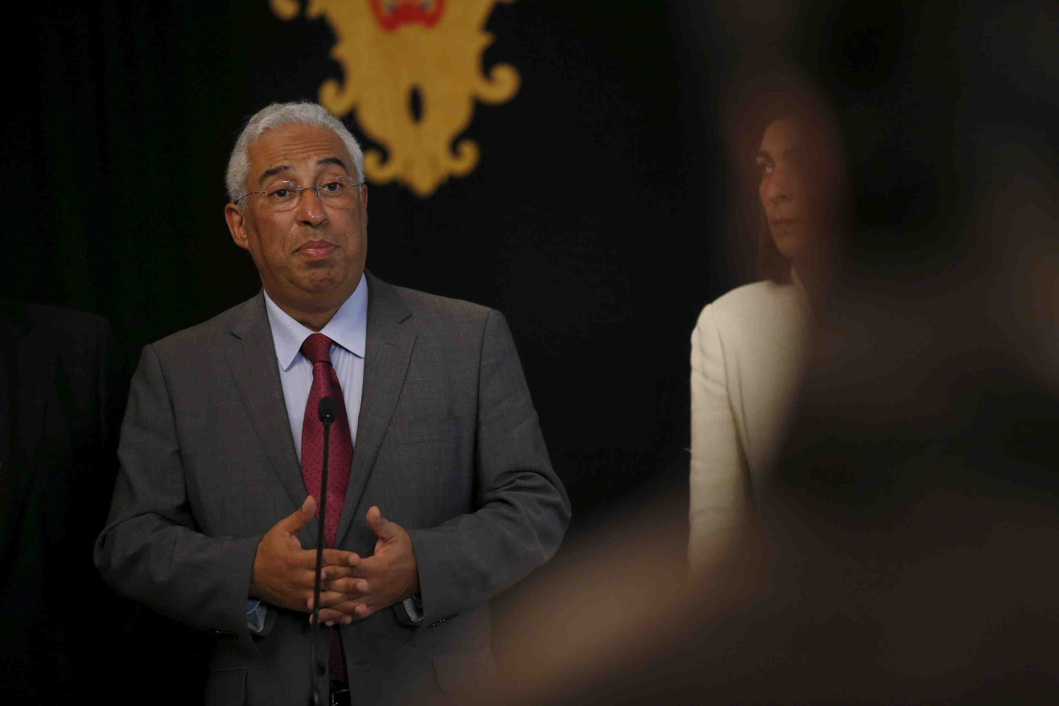 Le nouveau gouvernement portugais vise un deficit budgetaire de 2,8% en 2016