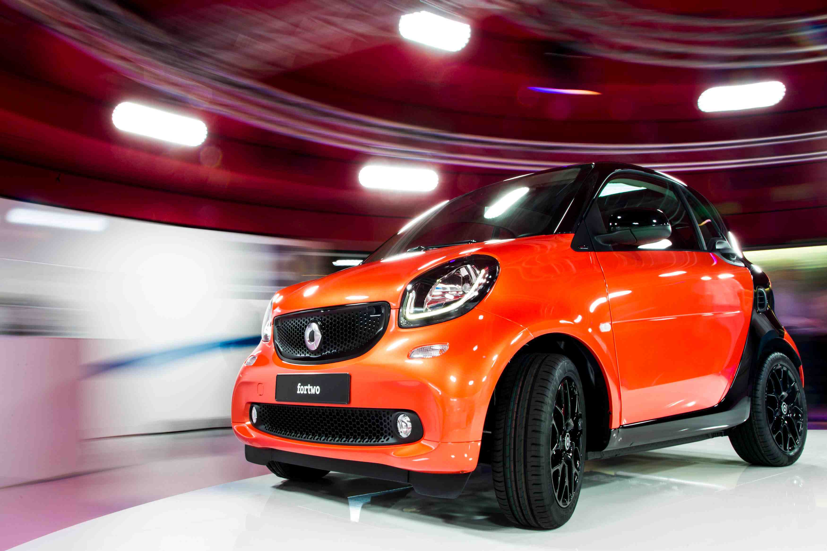 Daimler proche de vendre 50% de sa marque smart a geely, selon le financial times