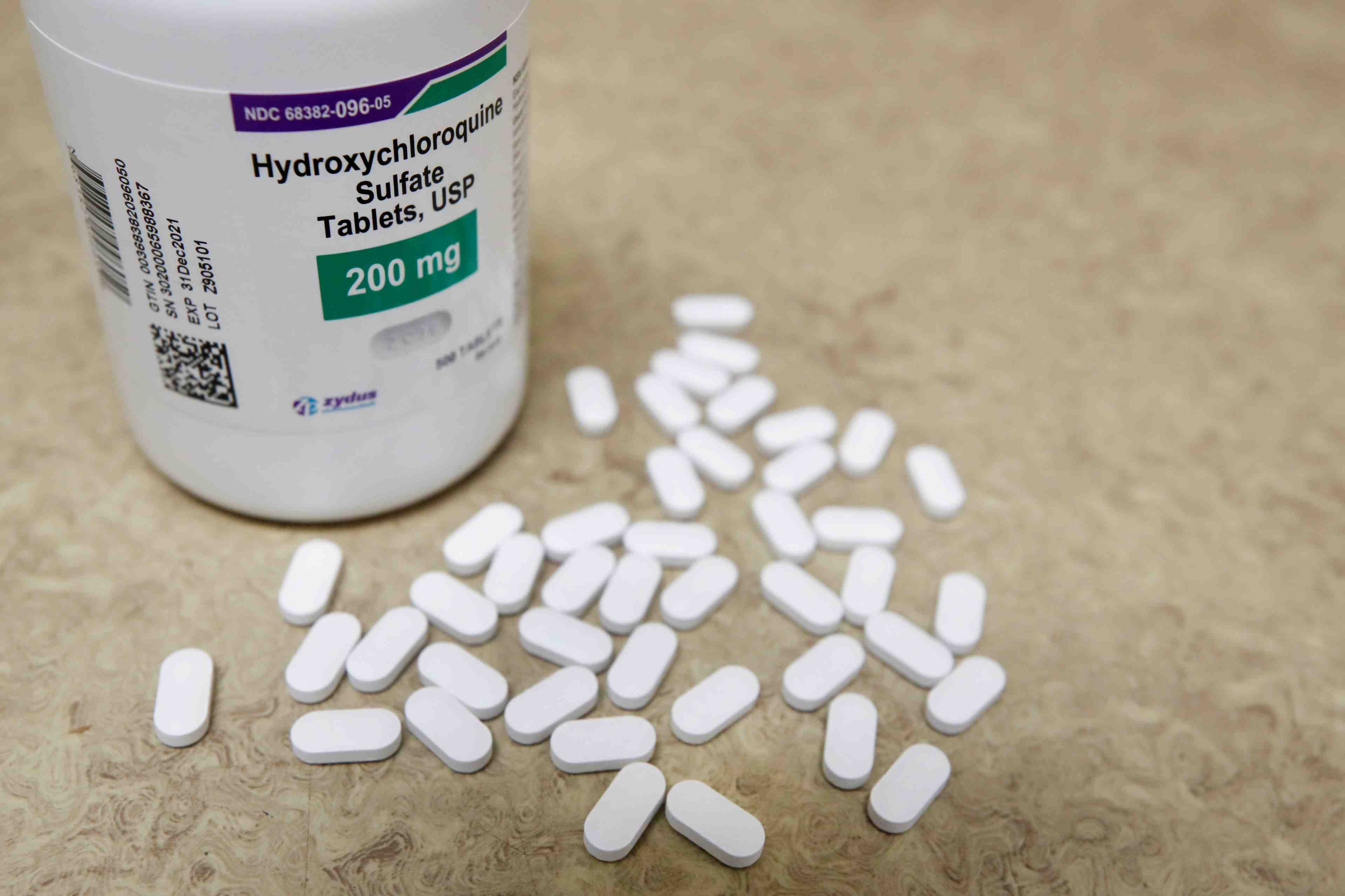 Coronavirus: les etats-unis arretent un essai sur l'hydroxychloroquine