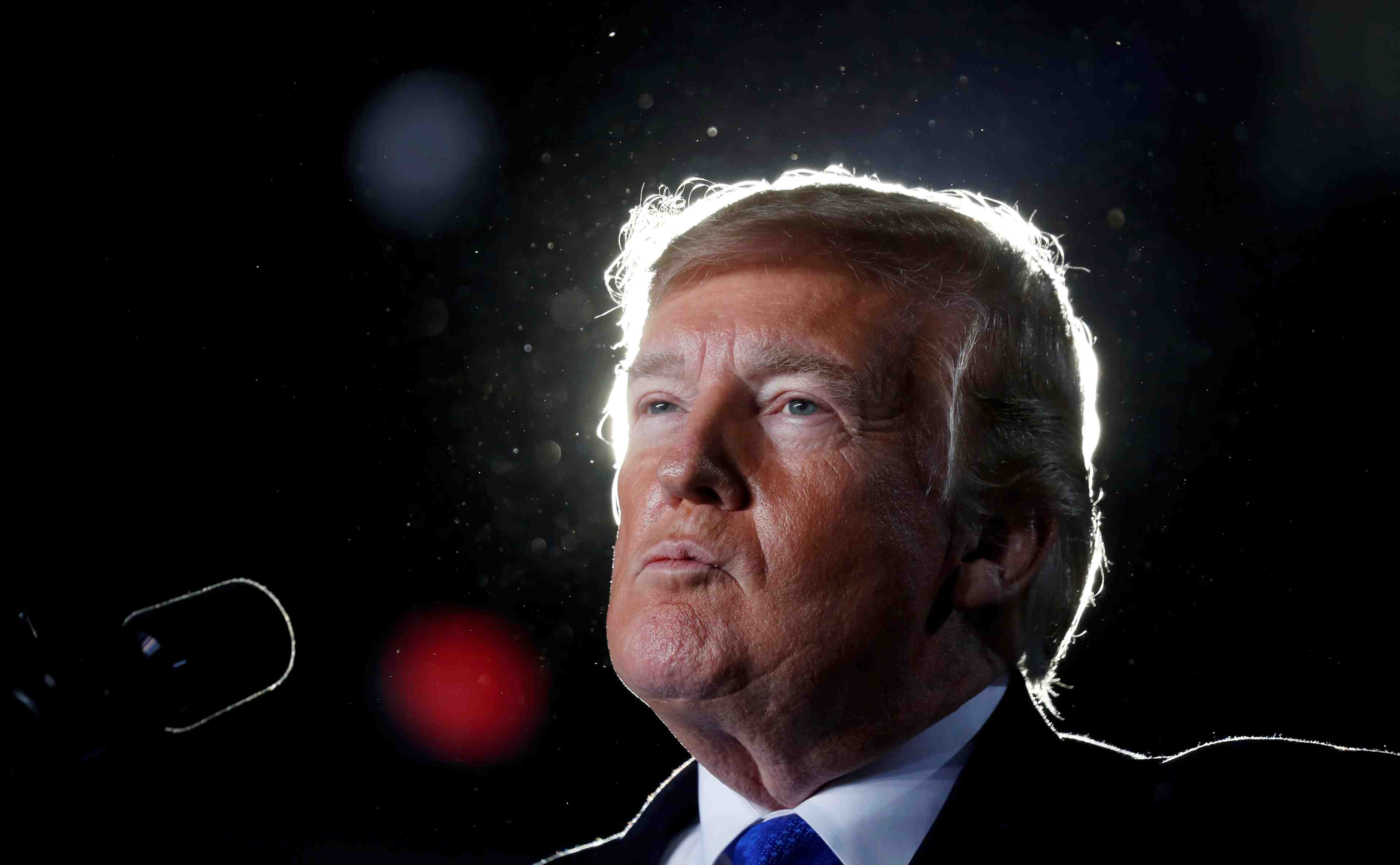 Procedure de 16 etats contre la proclamation d'urgence nationale de trump