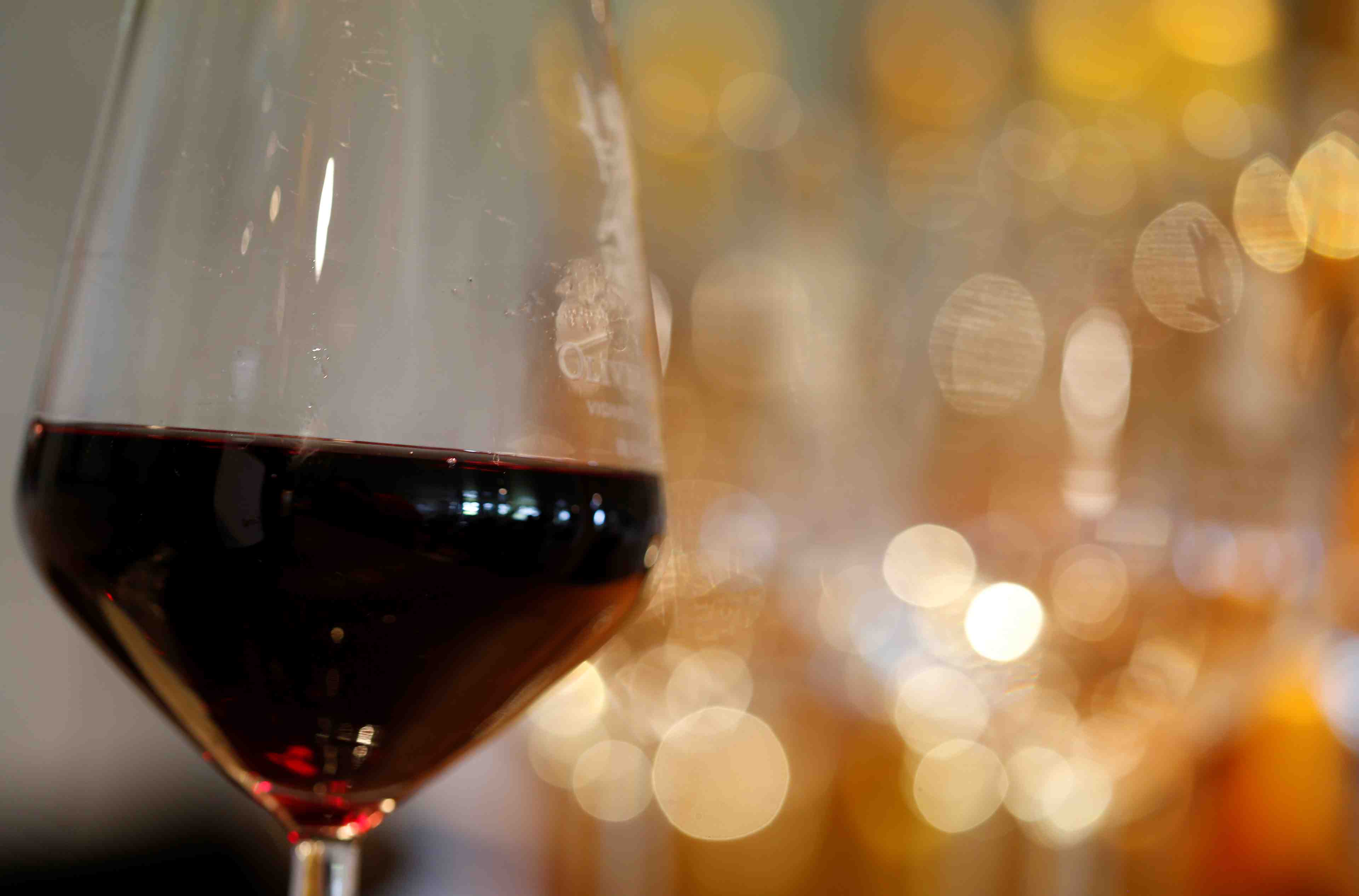 Sanctions americaines: paris demande a la ce des mesures de soutien pour le vin