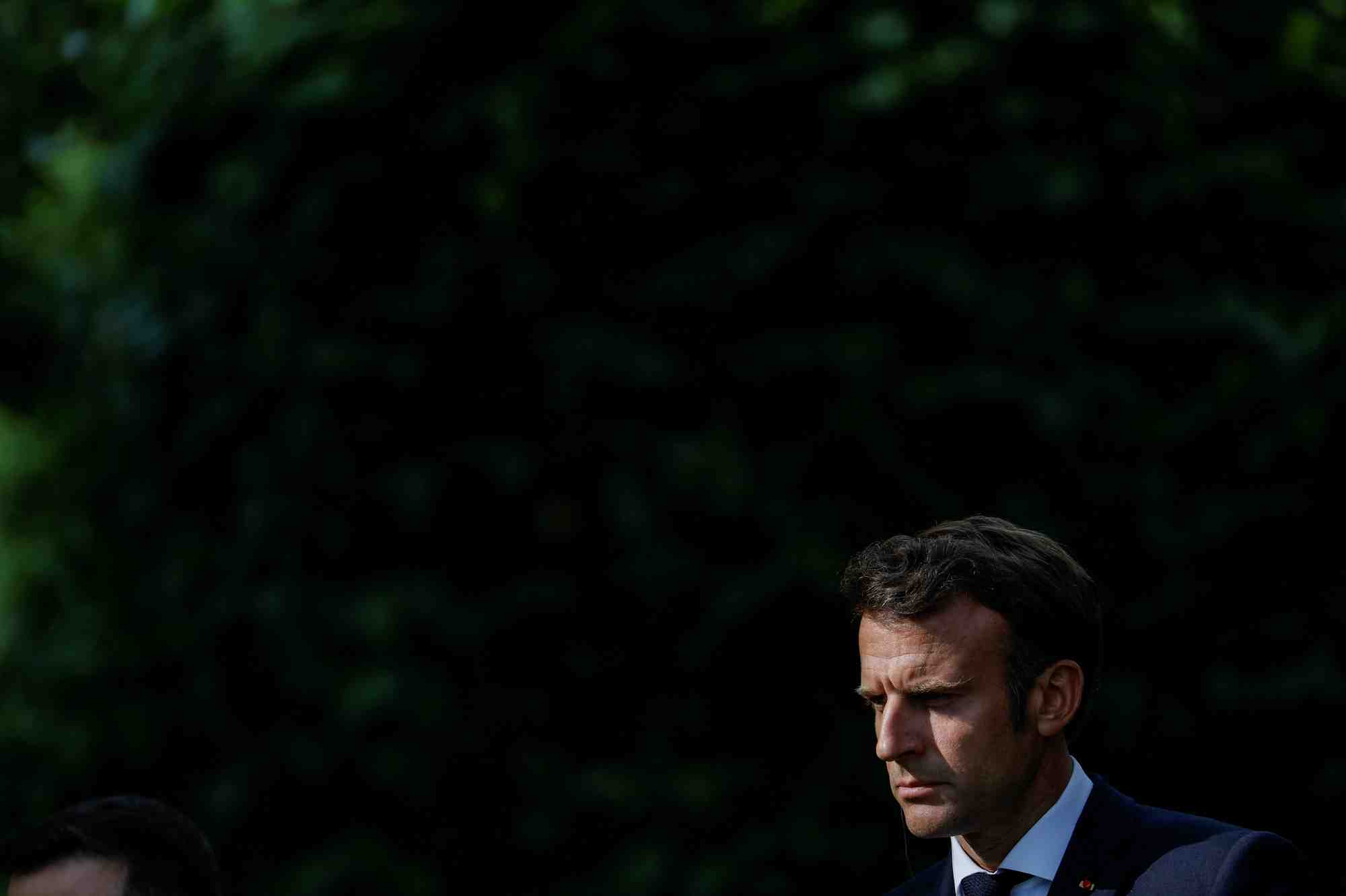 Sept francais sur dix contre une majorite absolue pour macron, selon un sondage