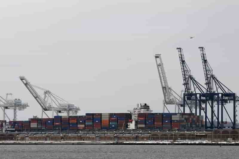 Le deficit commercial americain augmente