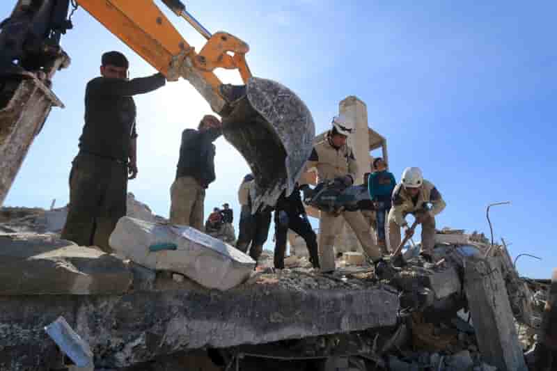 Le bilan s'alourdit avec la fouille des decombres de l'hopital soutenu par msf en syrie