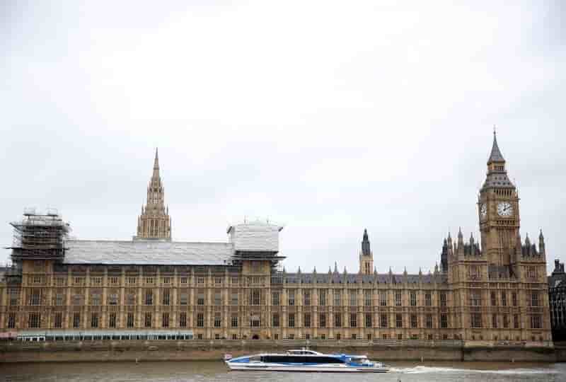 May demande au parlement d'accepter le vote pro-brexit
