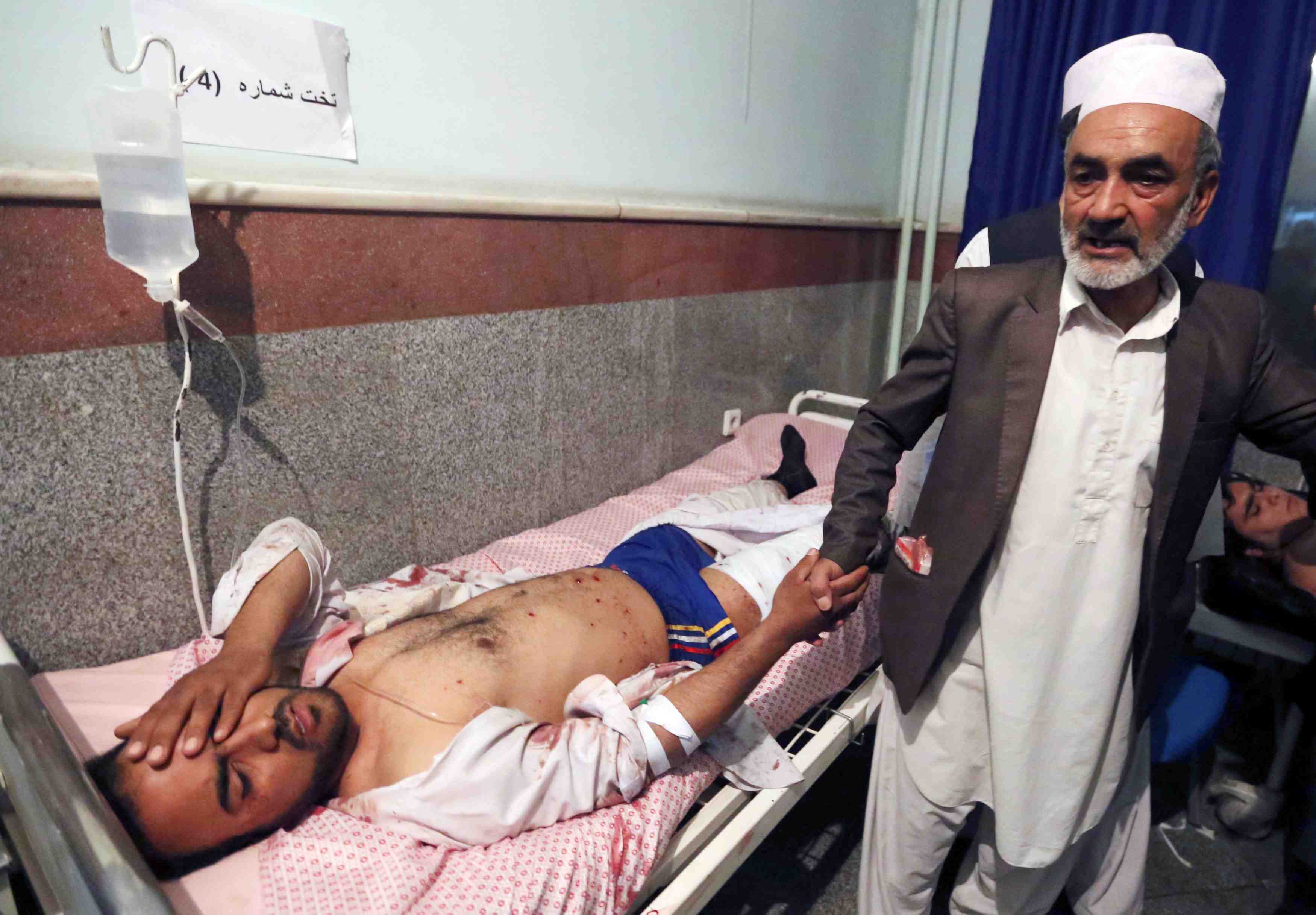 Pres de 30 morts dans un attentat dans une mosquee chiite en afghanistan