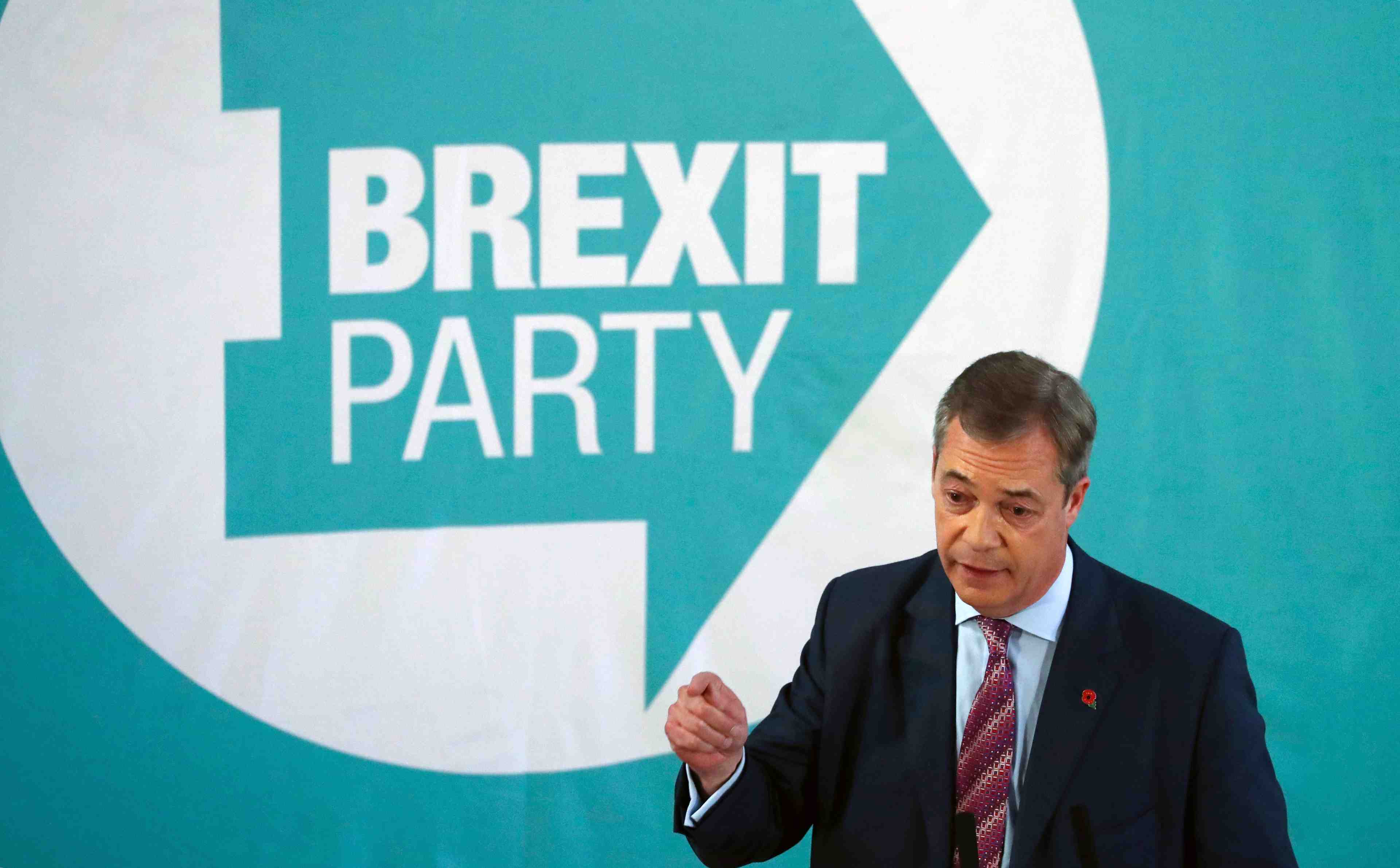 Grande-bretagne: aucun candidat du "brexit party" face aux sortants conservateurs