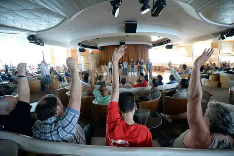 Manuel Valls invite les salariés de la SNCM à négocier