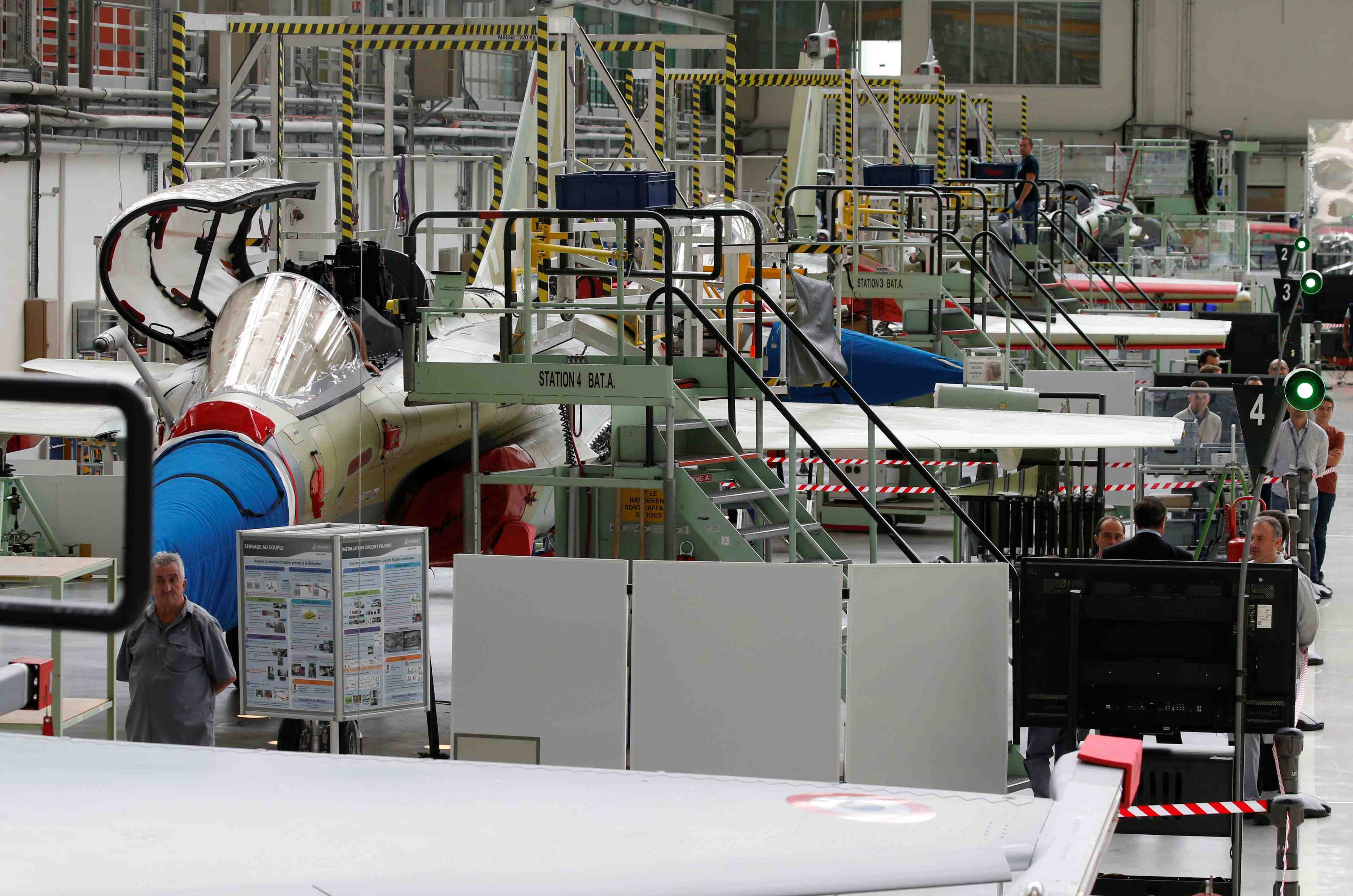 La banque de france confirme sa prevision d'un croissance du pib de 0,3% au 3e trimestre