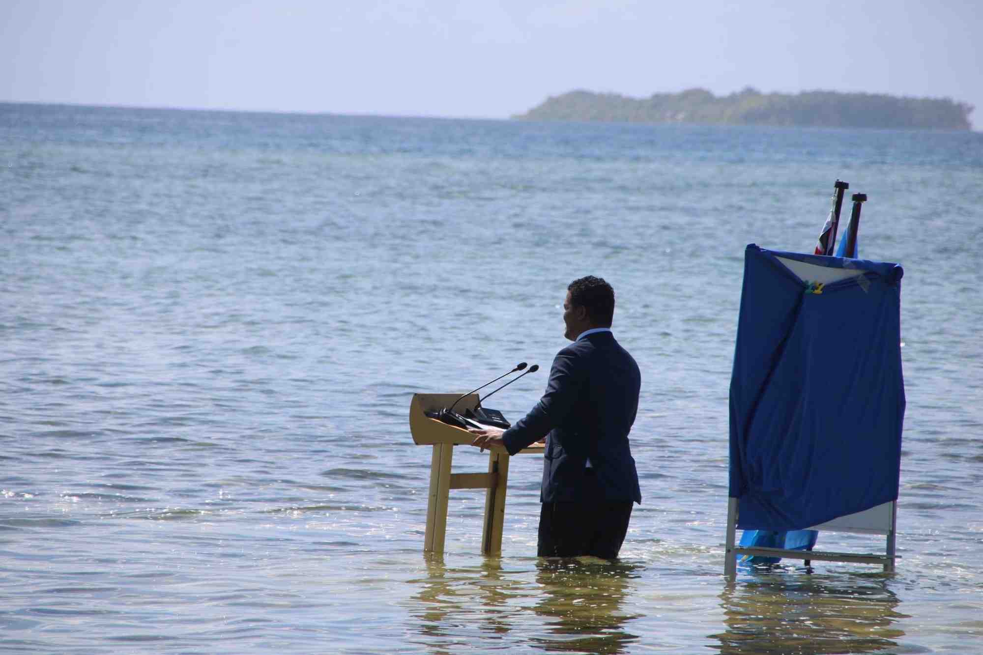 Les iles tuvalu cherchent une voie legale pour rester un etat meme en cas de submersion