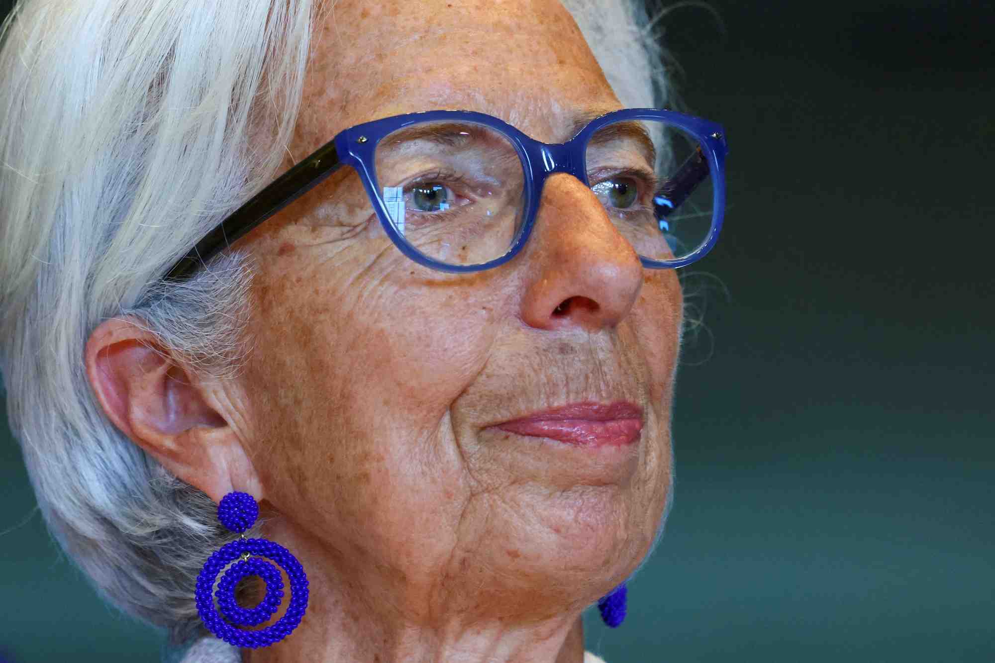 Lagarde, presidente de la bce, s'exprime devant le parlement europeen, a bruxelles