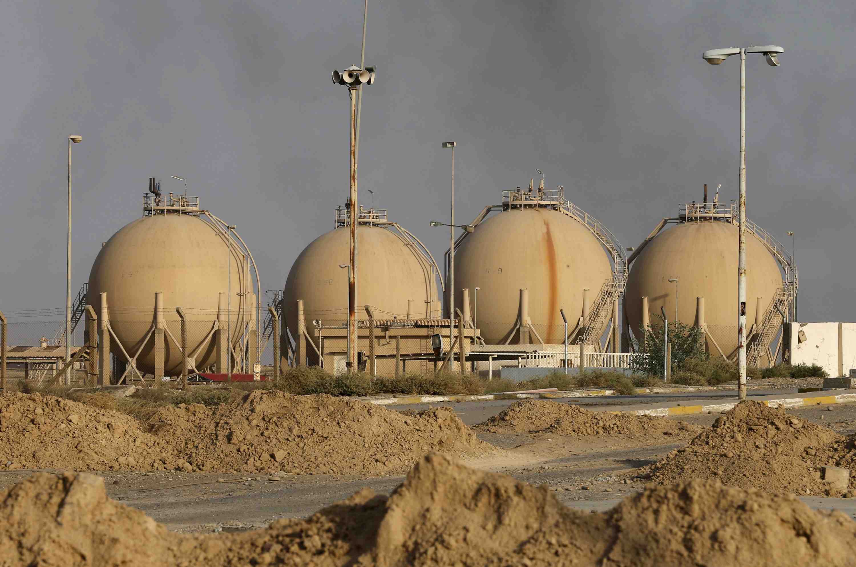 La turquie, principal debouche pour le petrole de l'ei, dit l'irak
