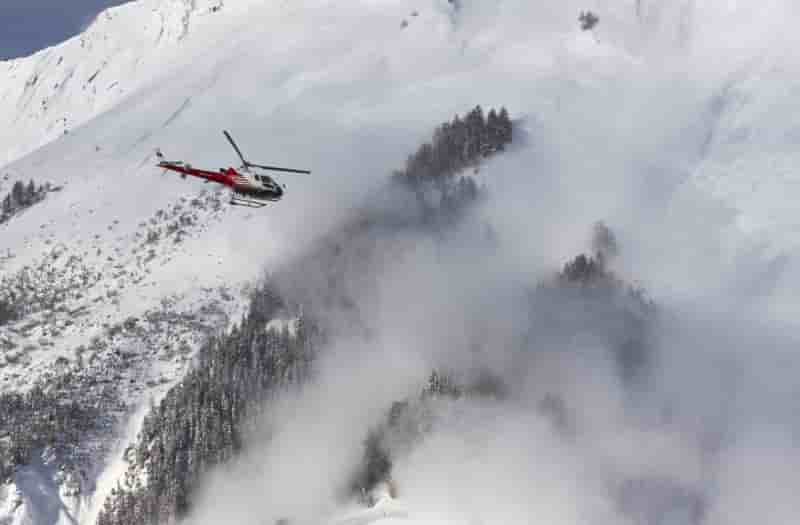 Un skieur francais perit dans une avalanche en suisse