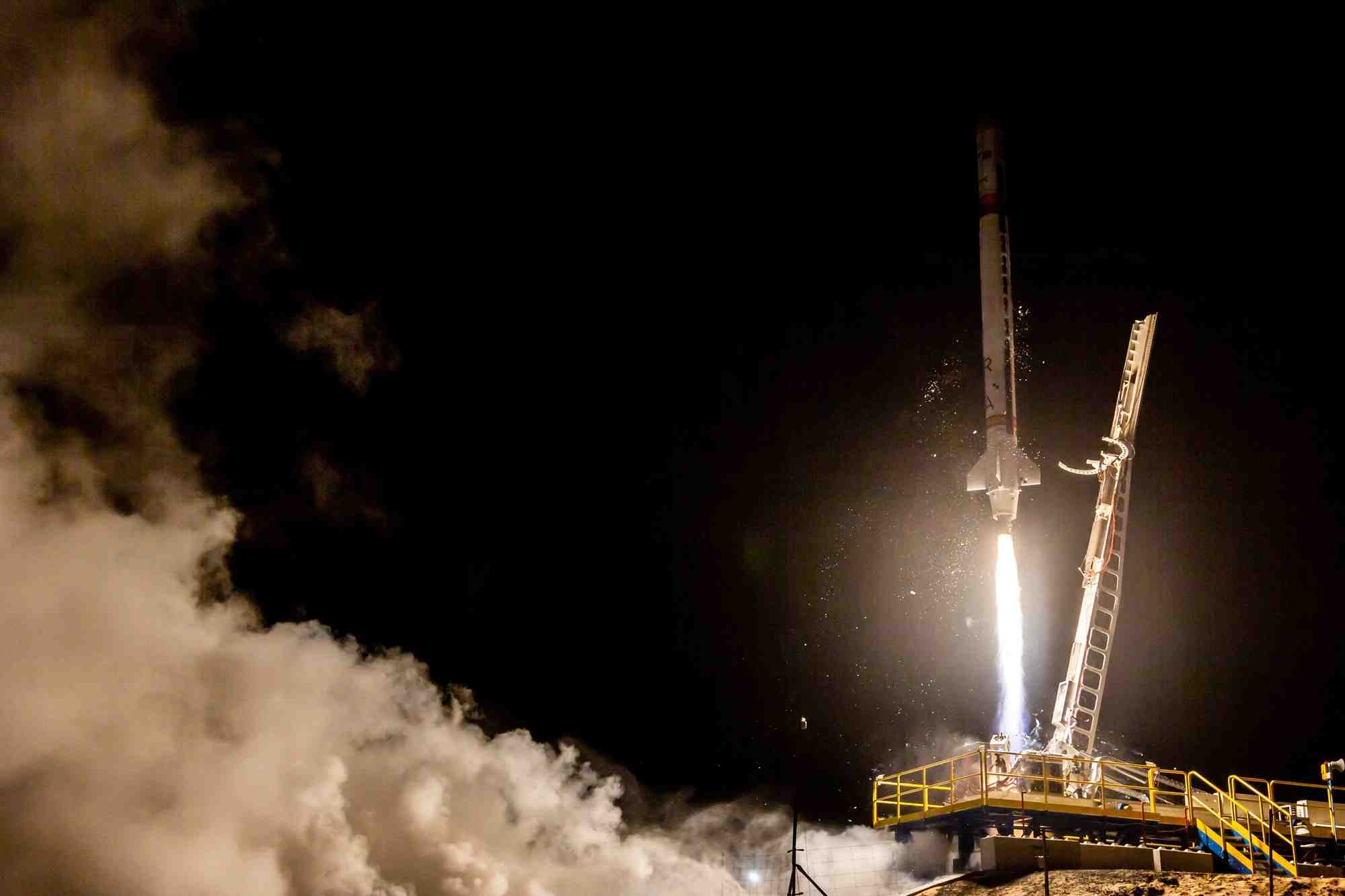 La startup espagnole pld space lance sa premiere fusee suborbitale reutilisable "miura 1" a huelva
