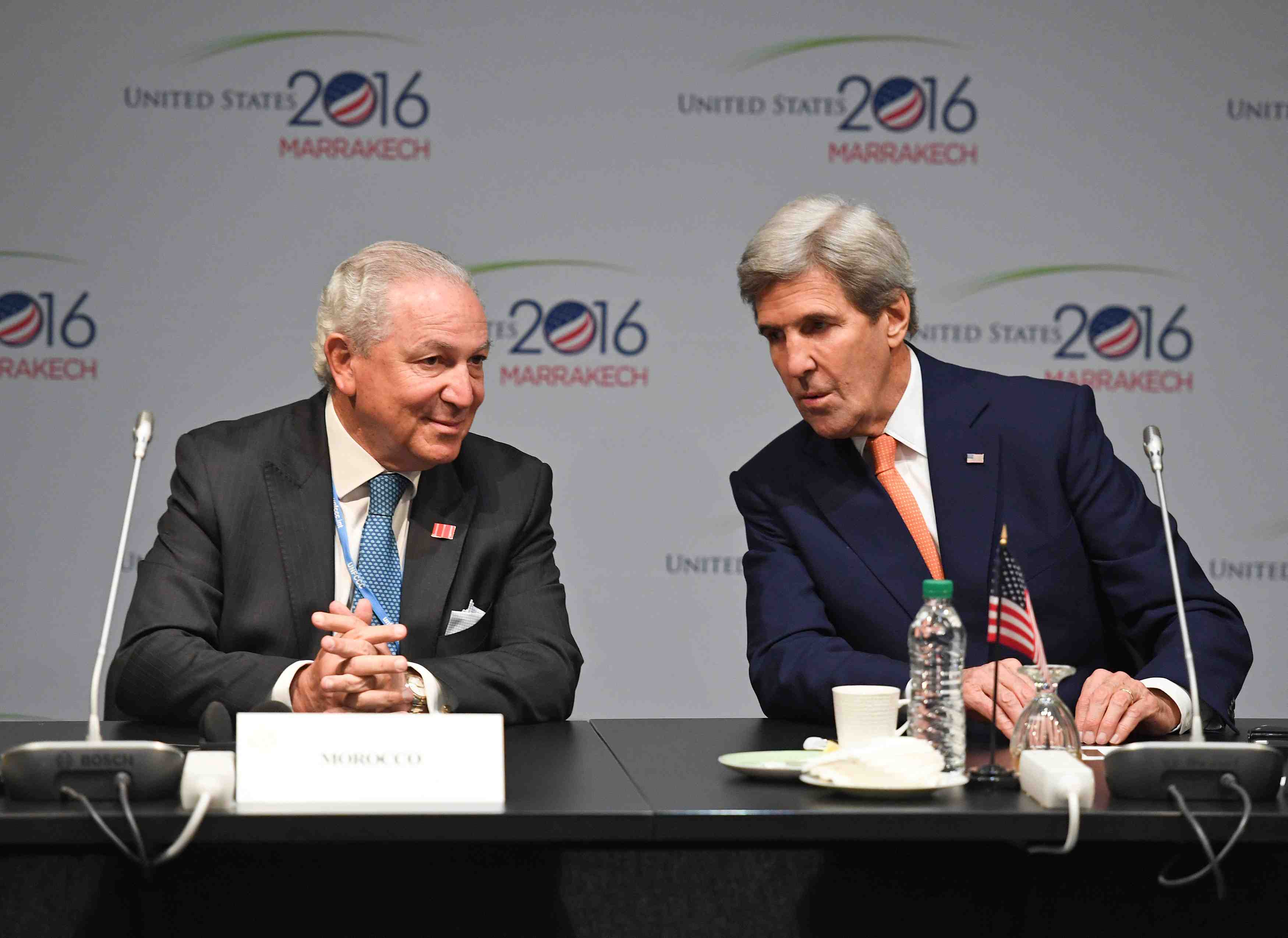 Kerry au maroc pour rassurer les pays de la cop 22