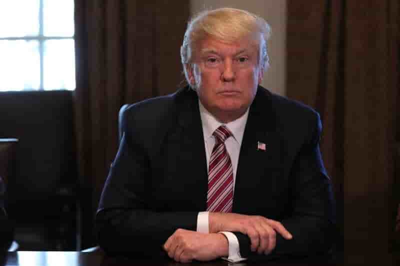 Des communications de trump ecoutees de maniere "incidente"