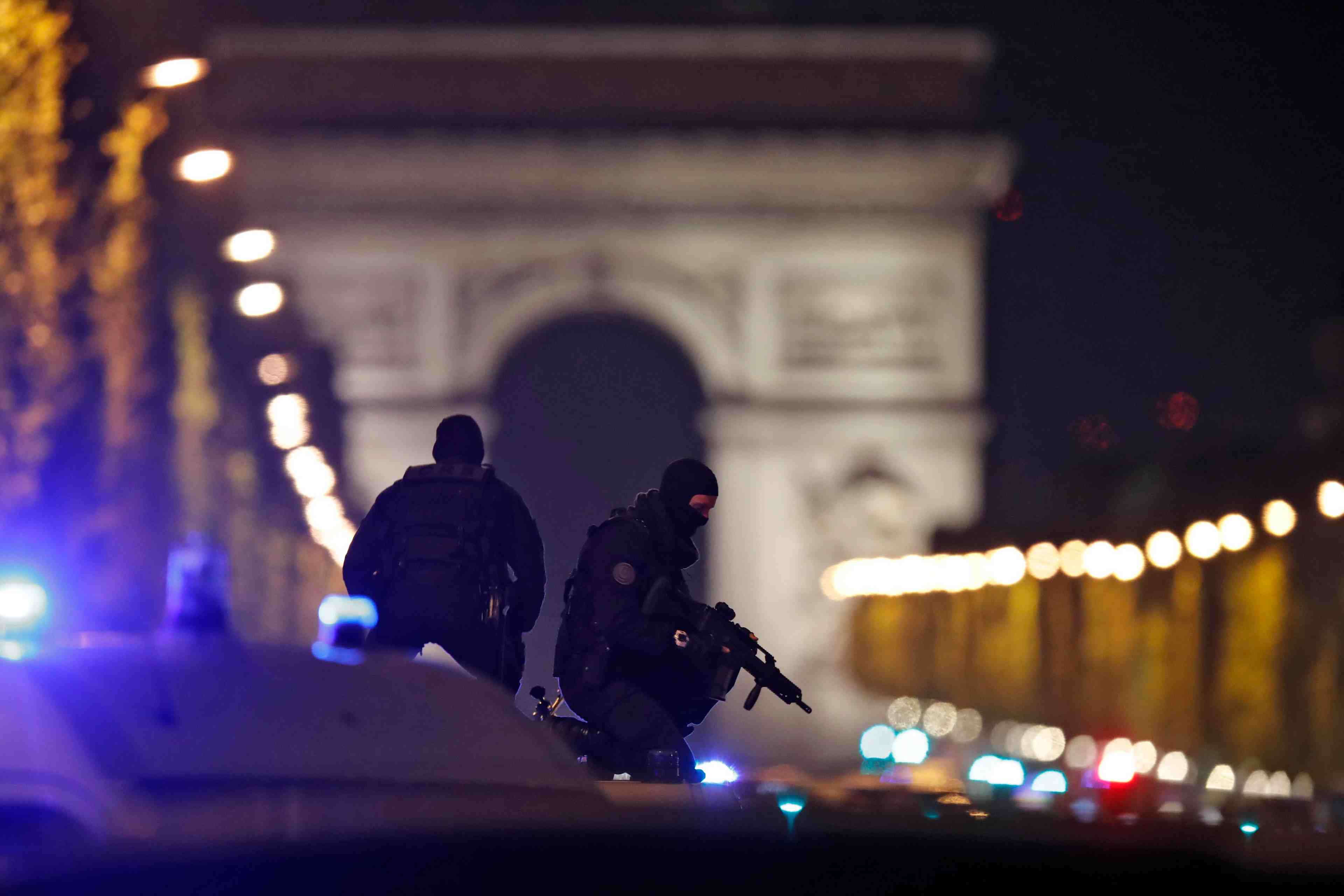 Les forces de securite, cibles croissantes d'attaques en france